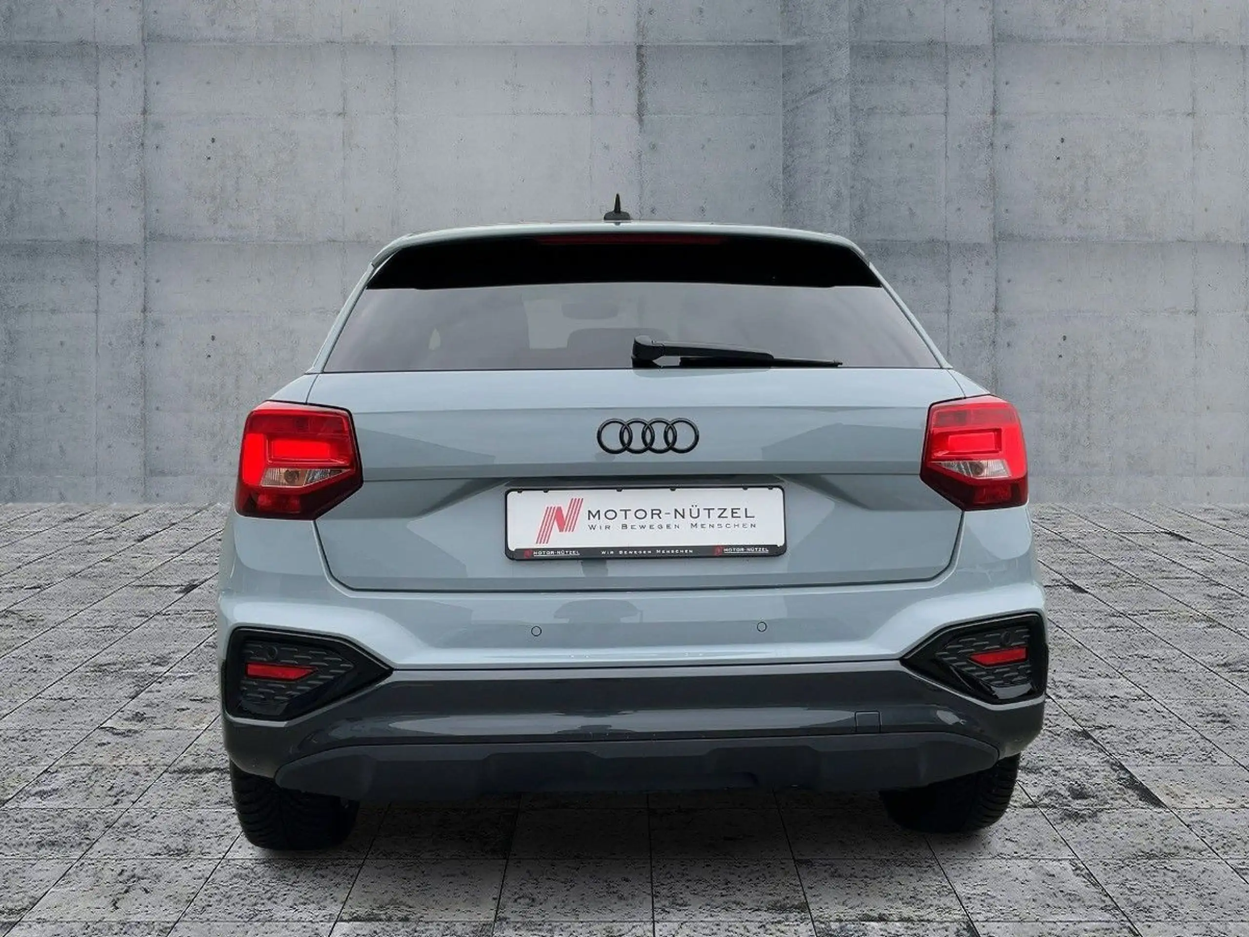 Audi - Q2