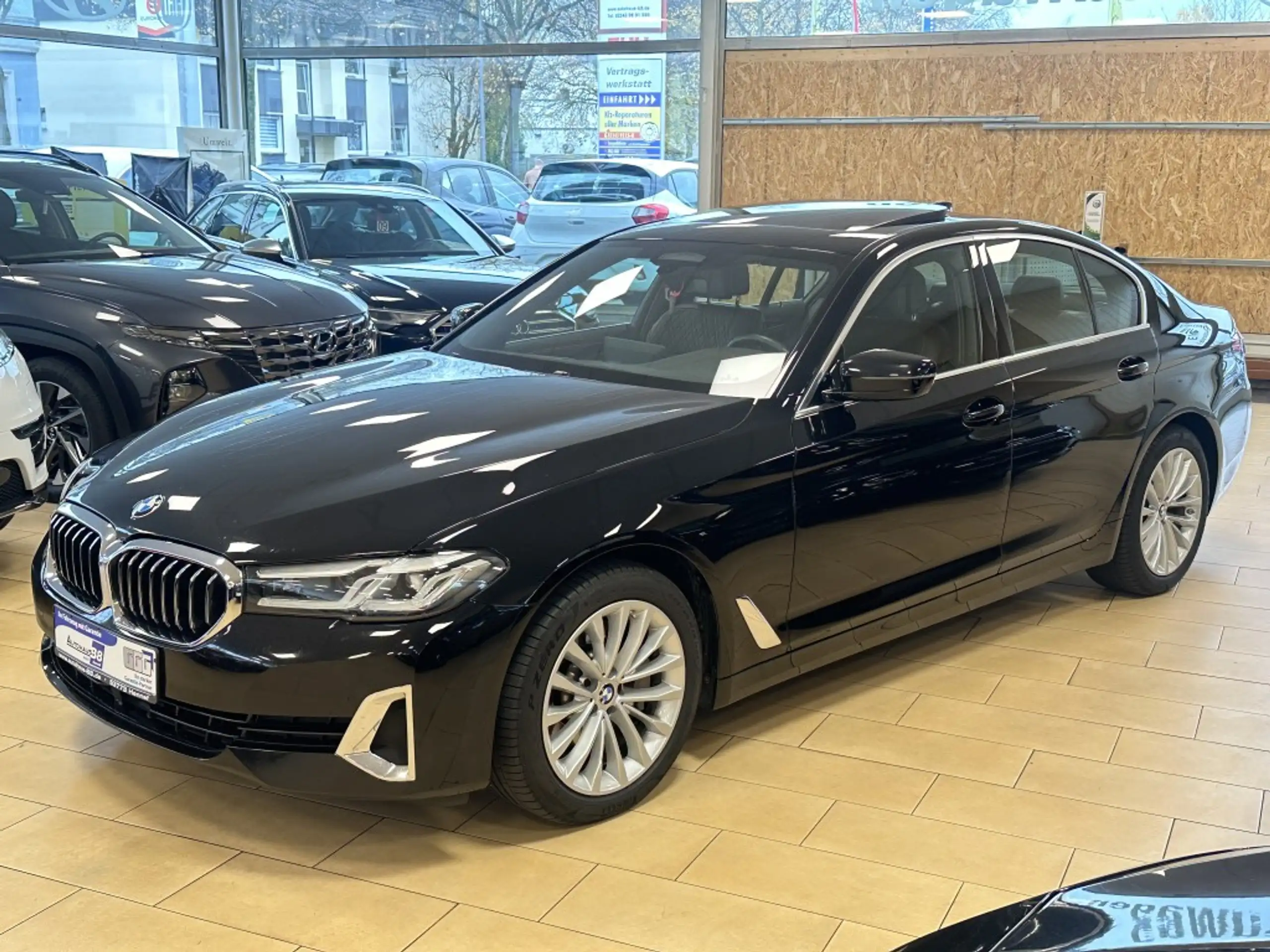 BMW - 530