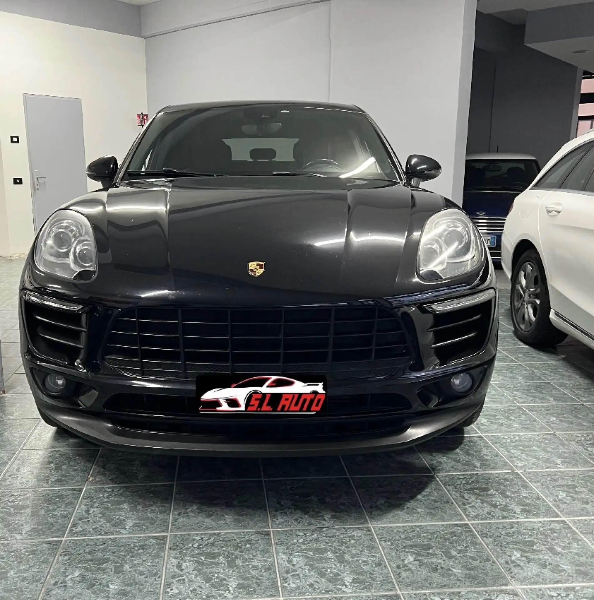 Porsche - Macan