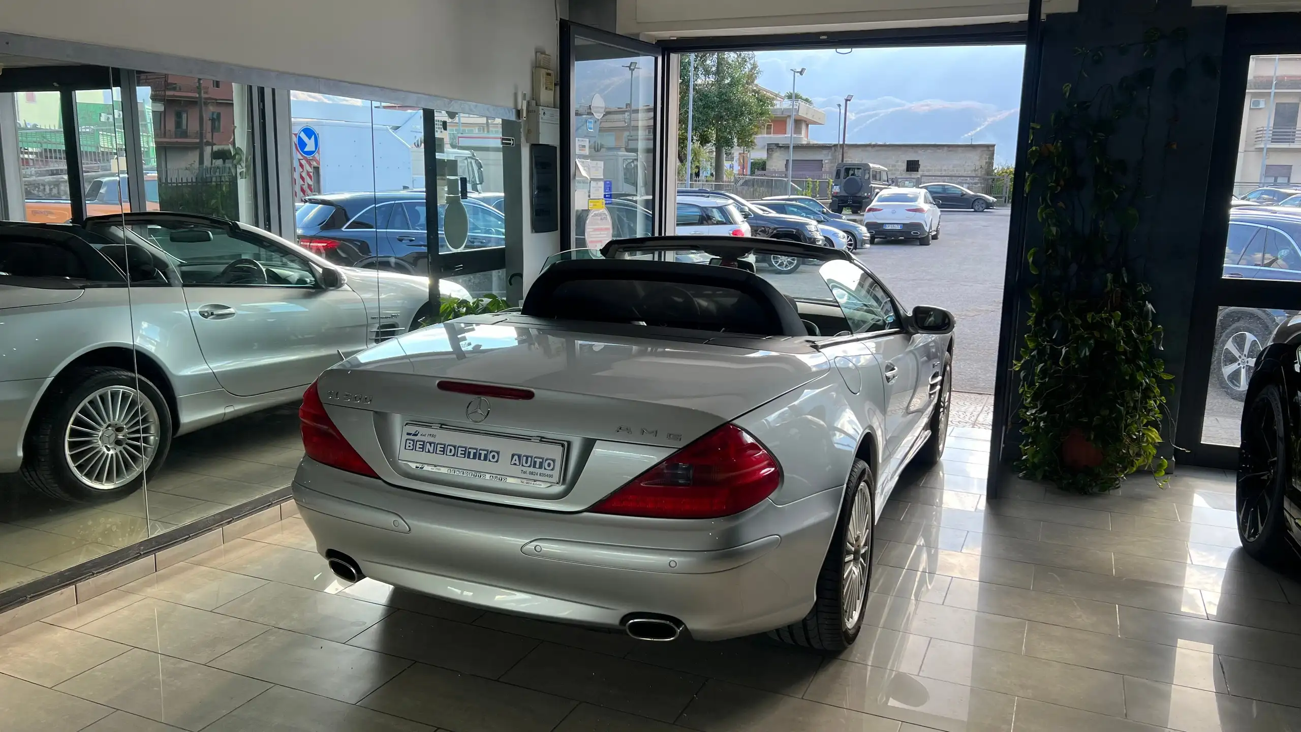 Mercedes-Benz - SL 500