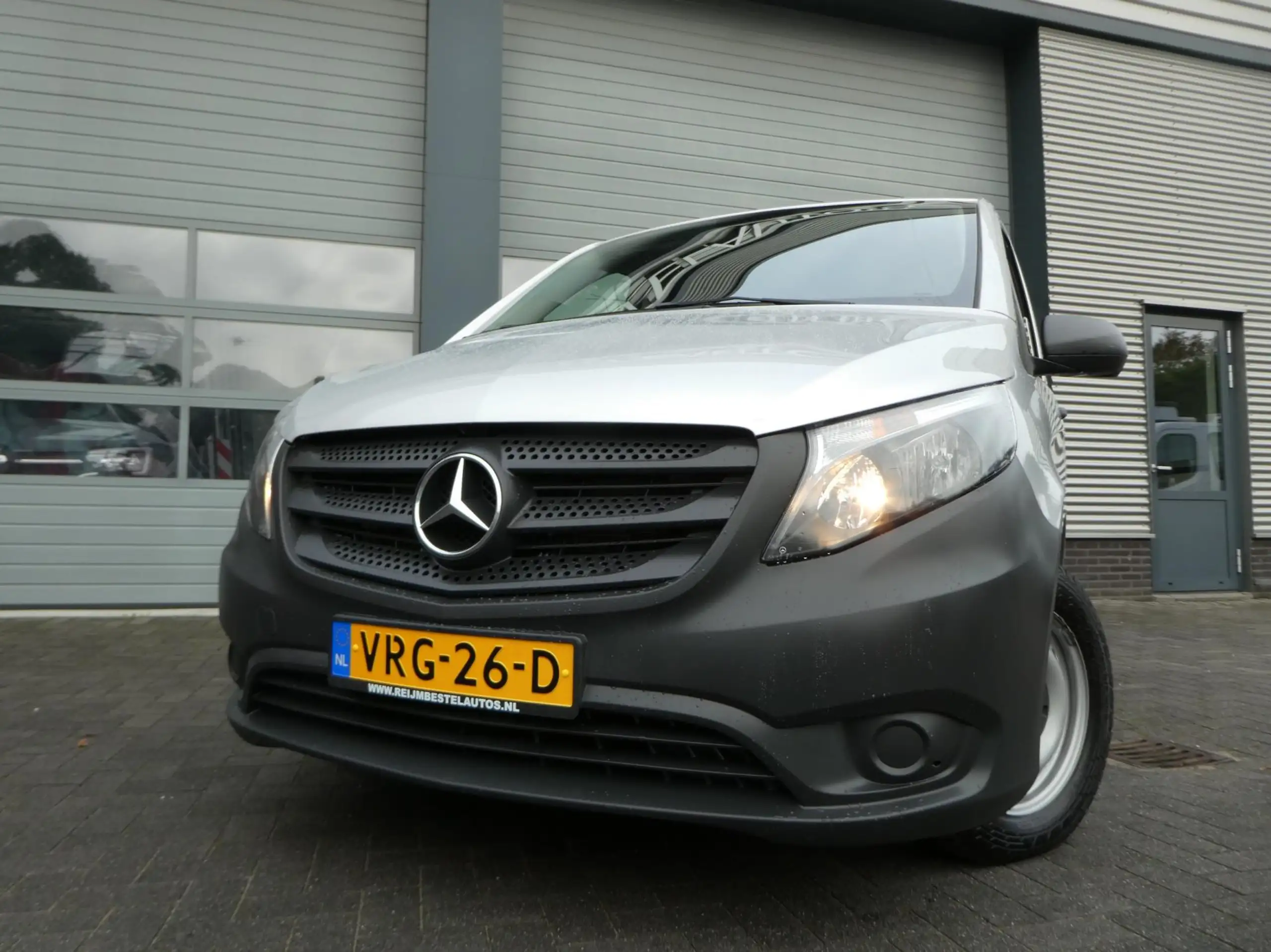 Mercedes-Benz - Vito