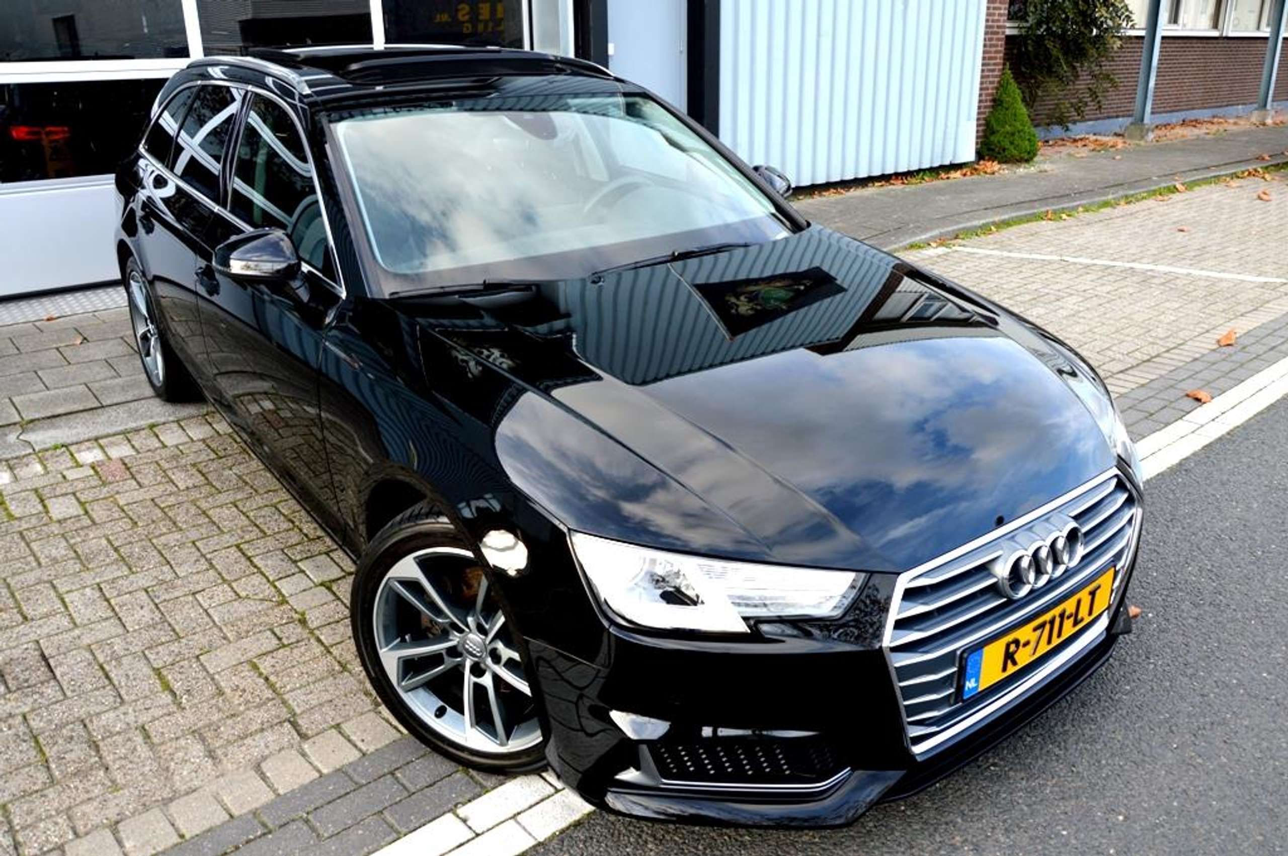 Audi - A4