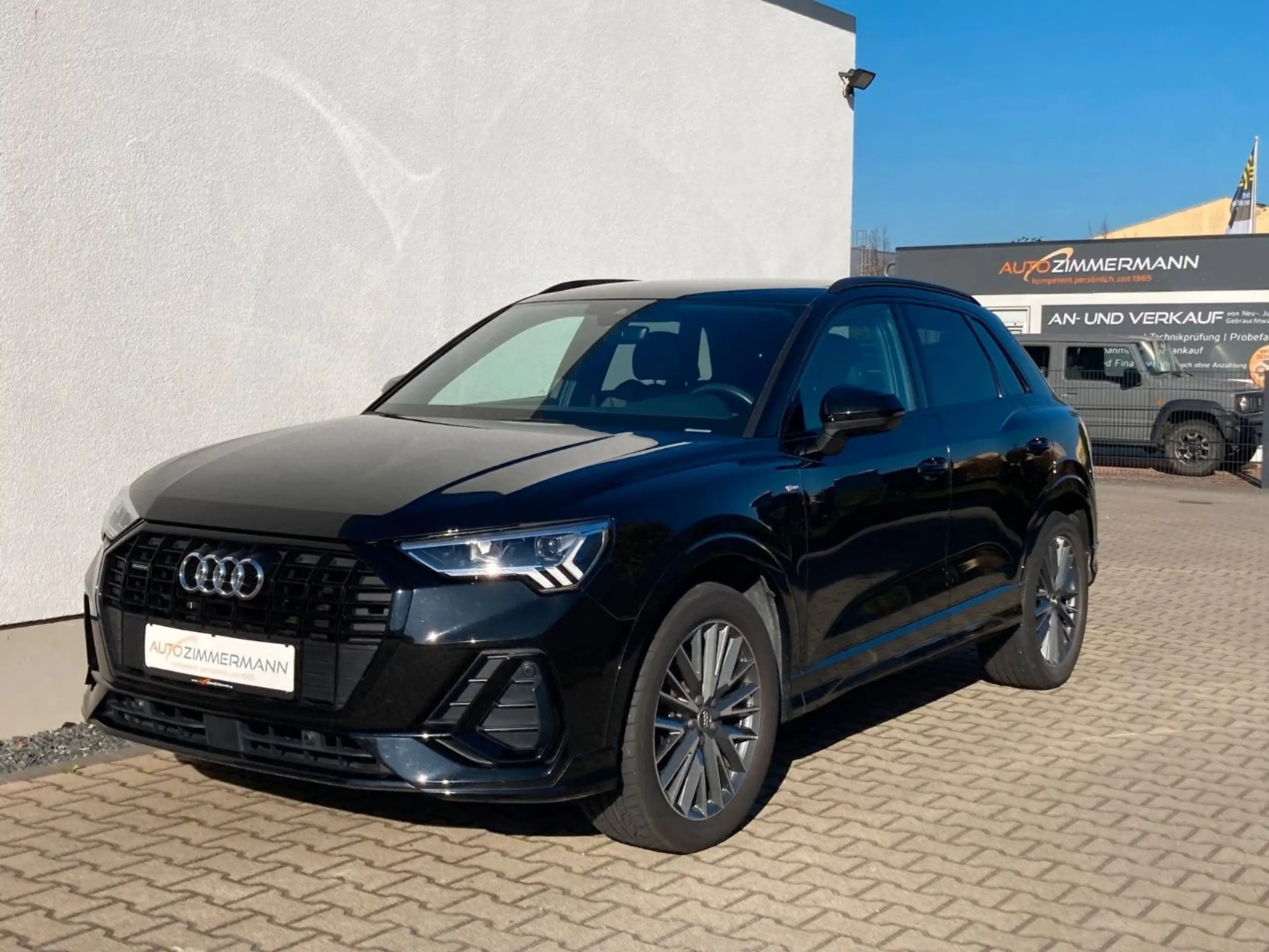 Audi - Q3