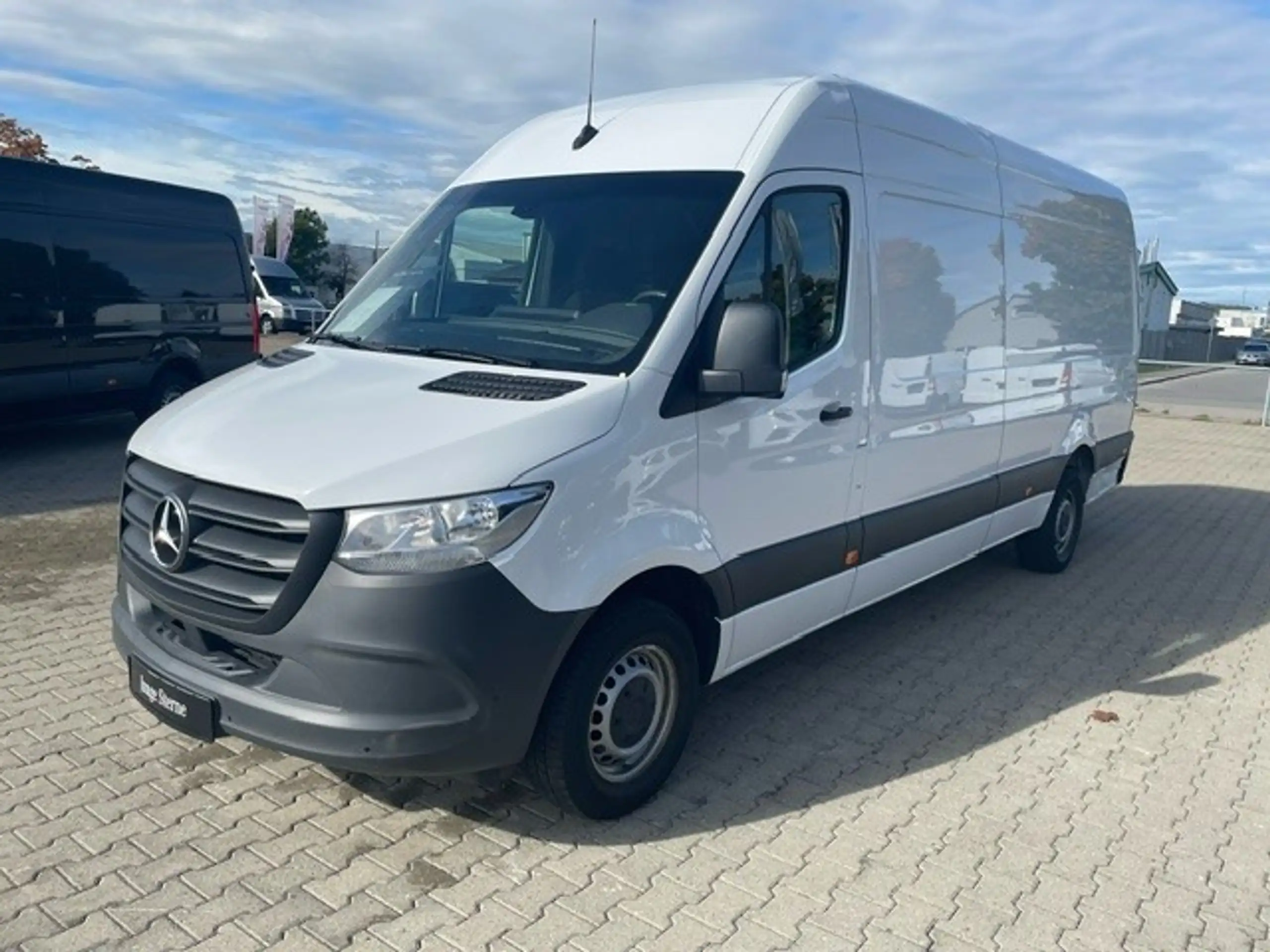 Mercedes-Benz - Sprinter