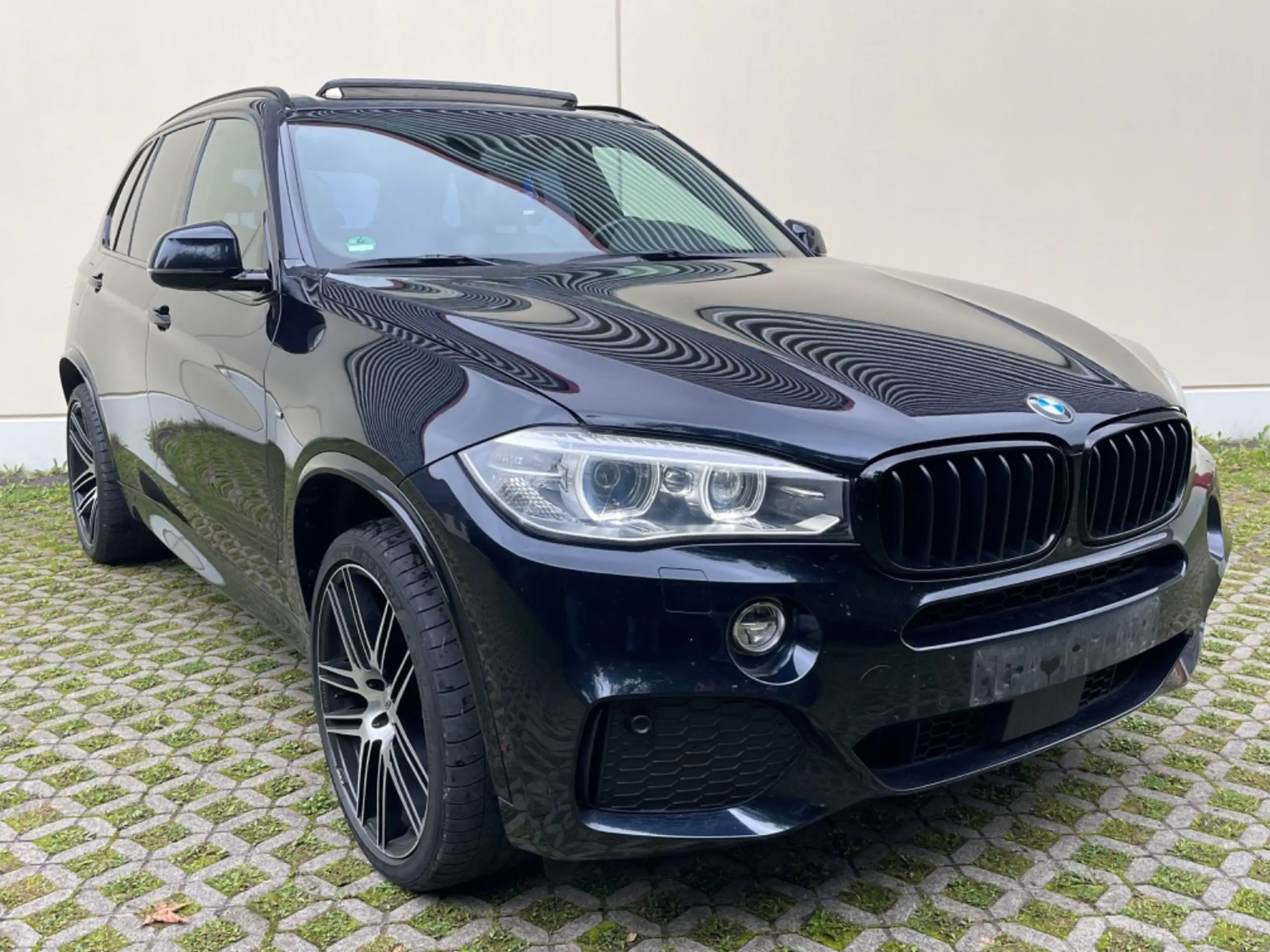 BMW - X5