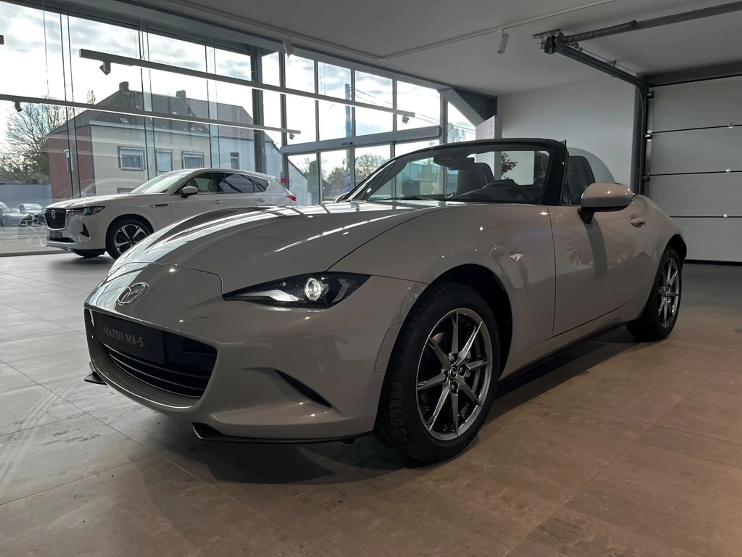 Mazda - MX-5