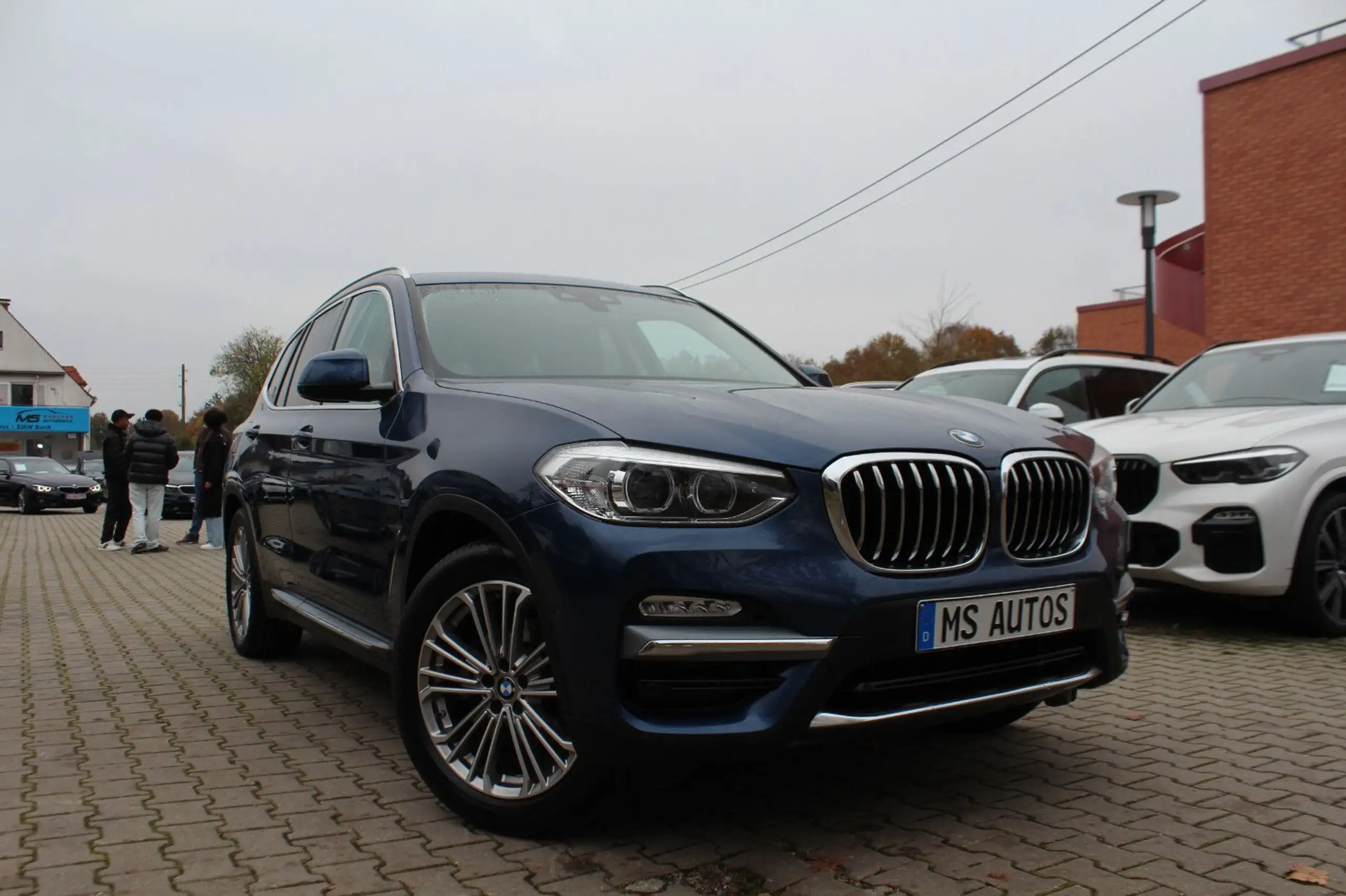 BMW - X3