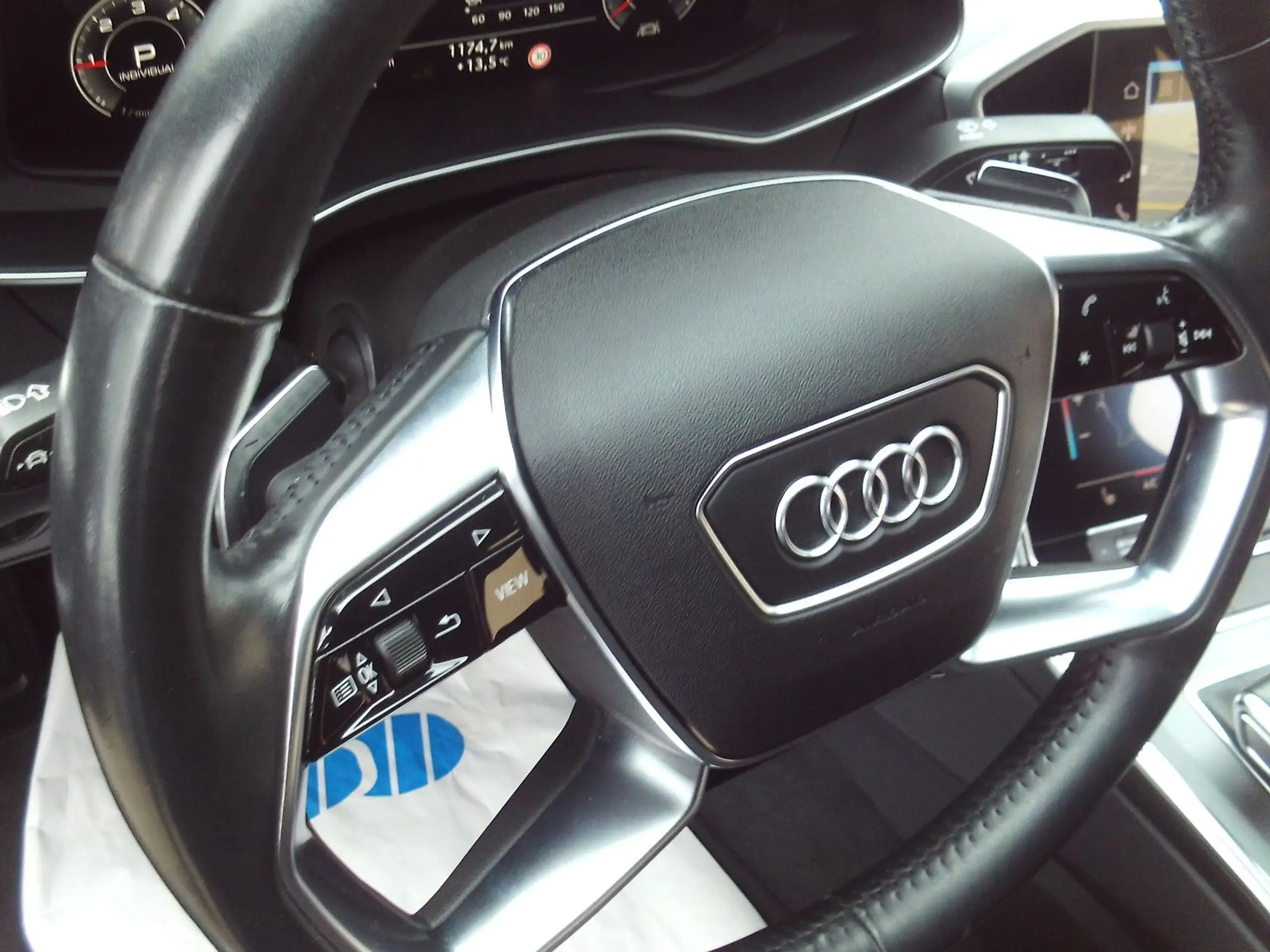 Audi - A6