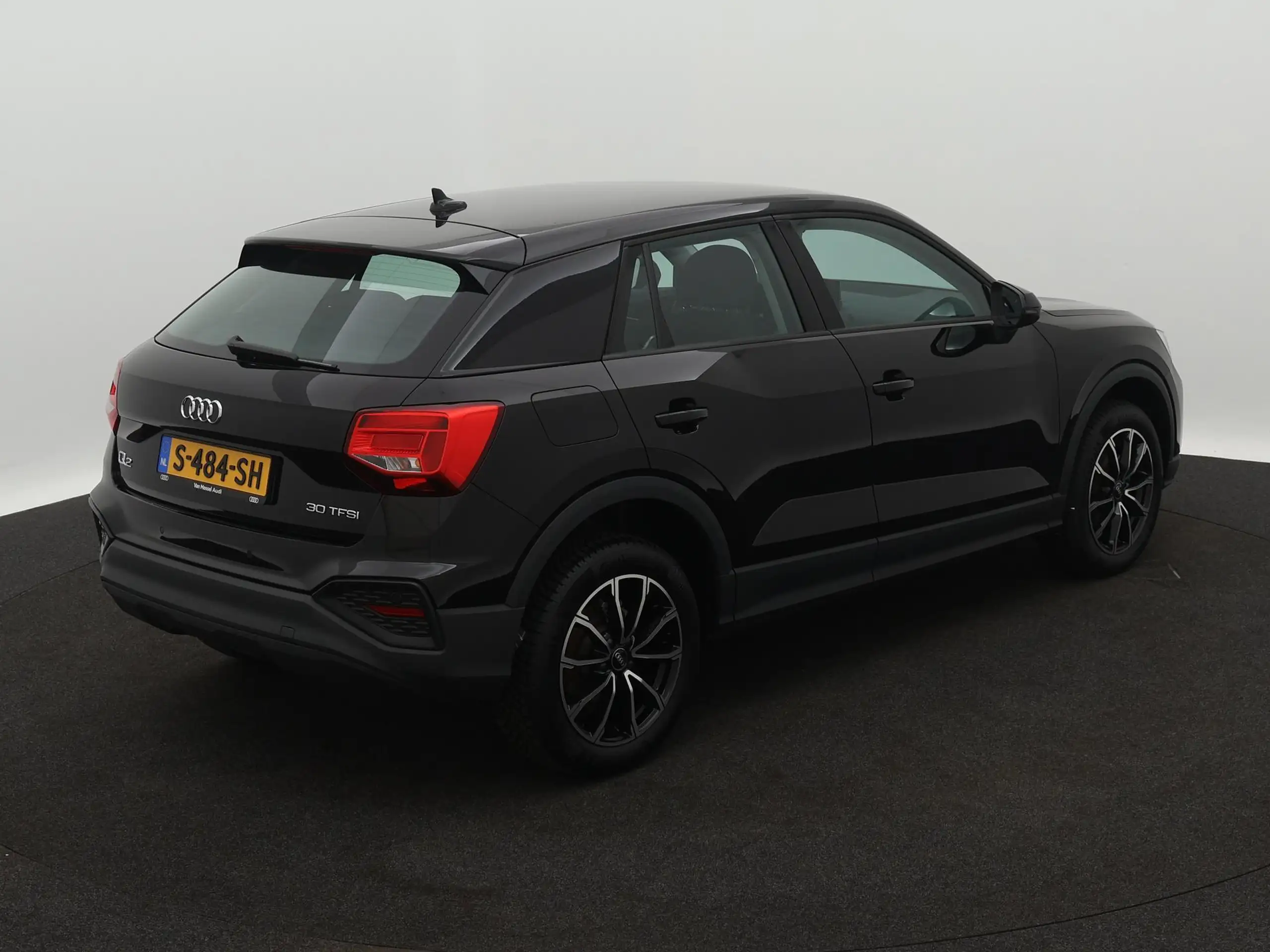 Audi - Q2