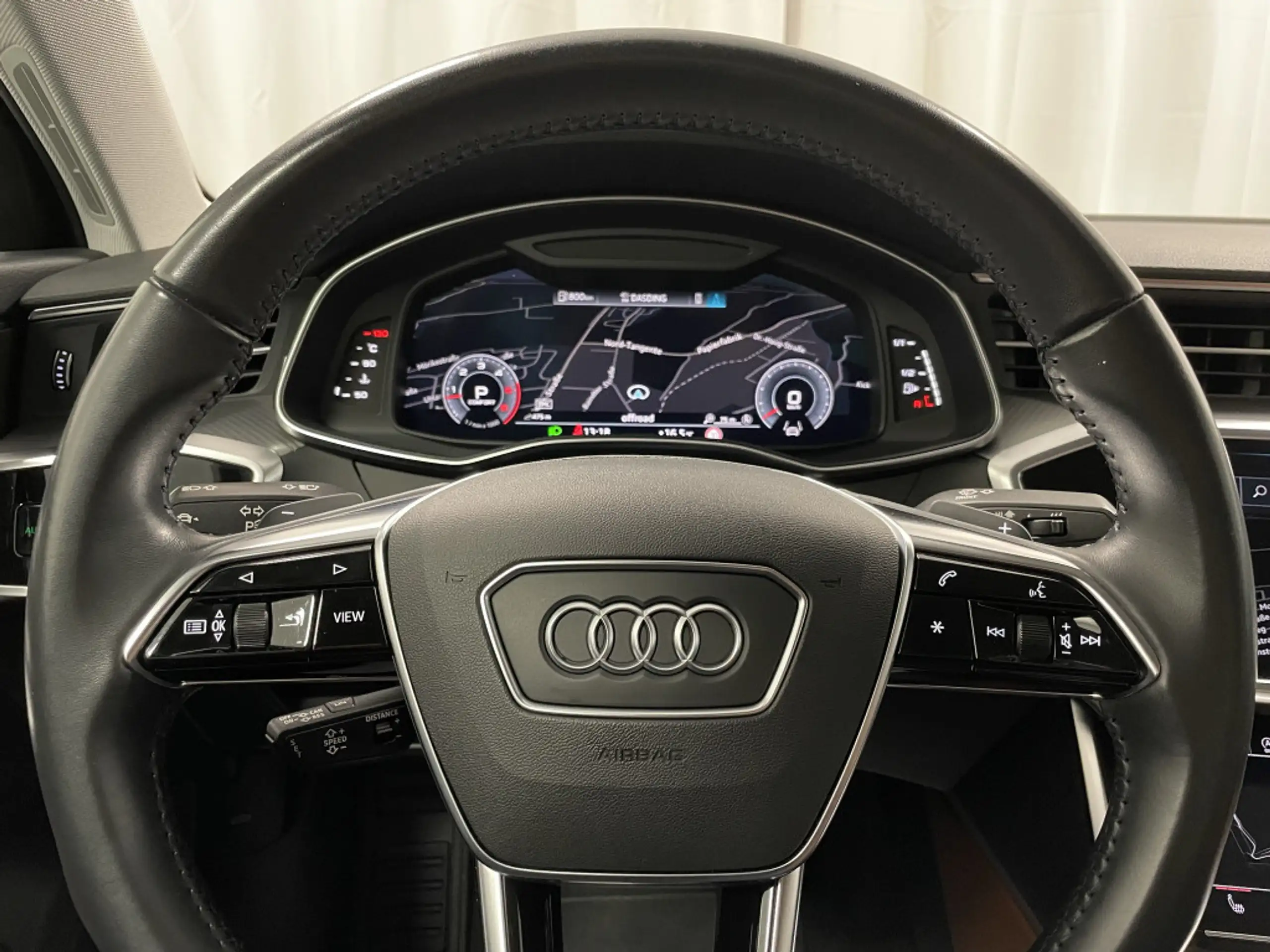 Audi - A6