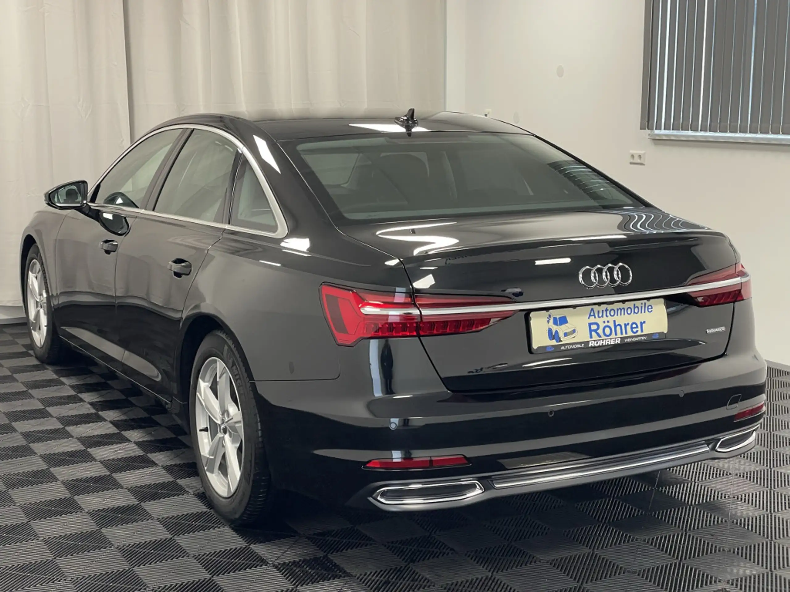 Audi - A6