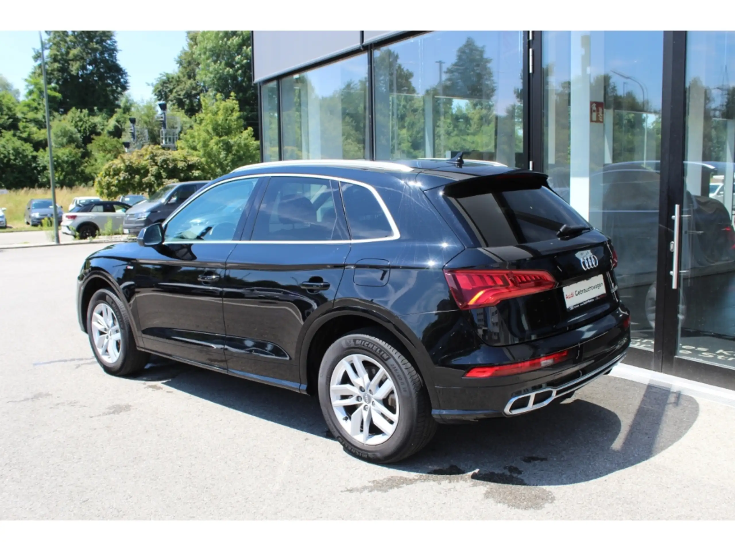 Audi - Q5