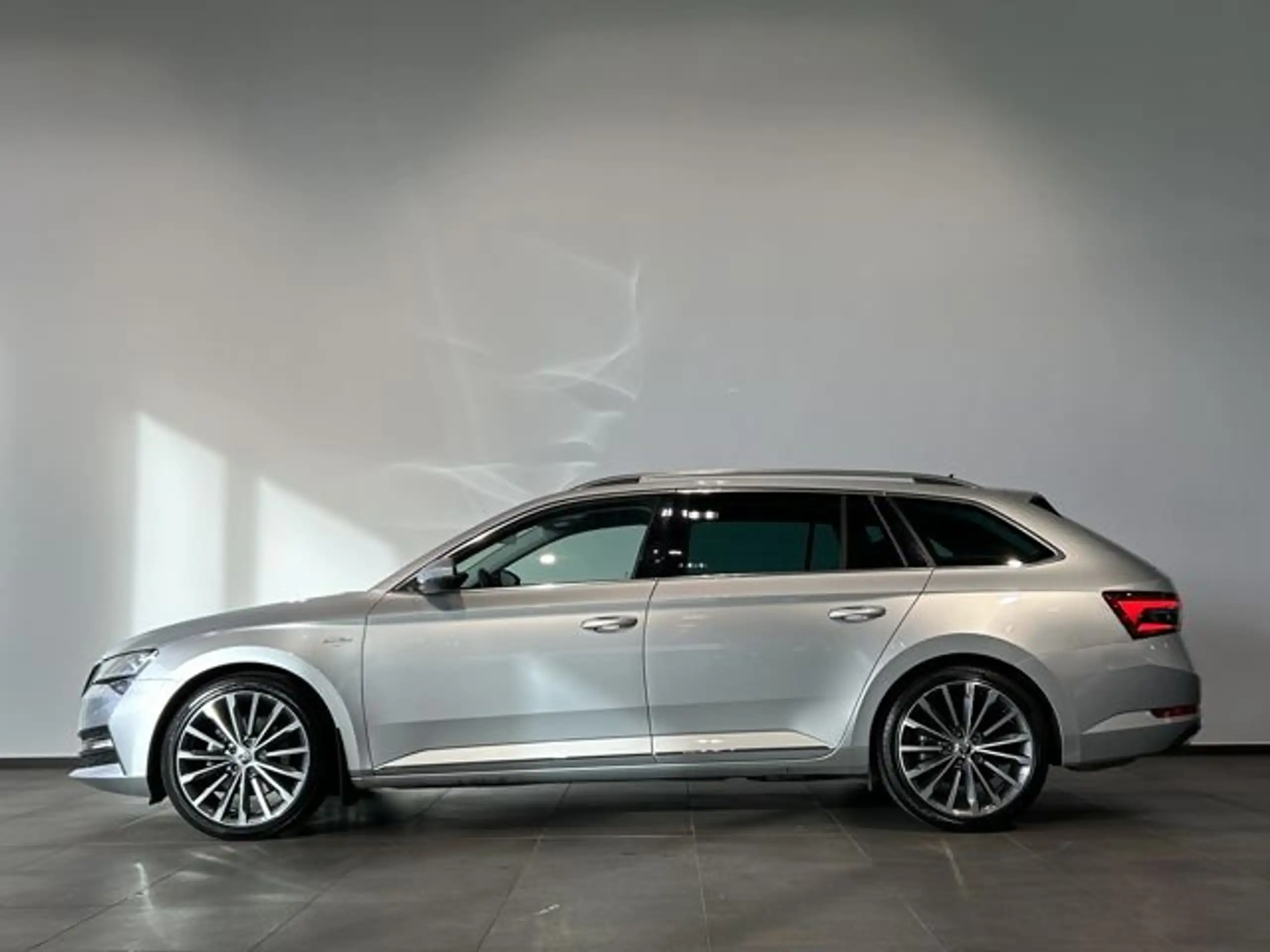 Skoda - Superb