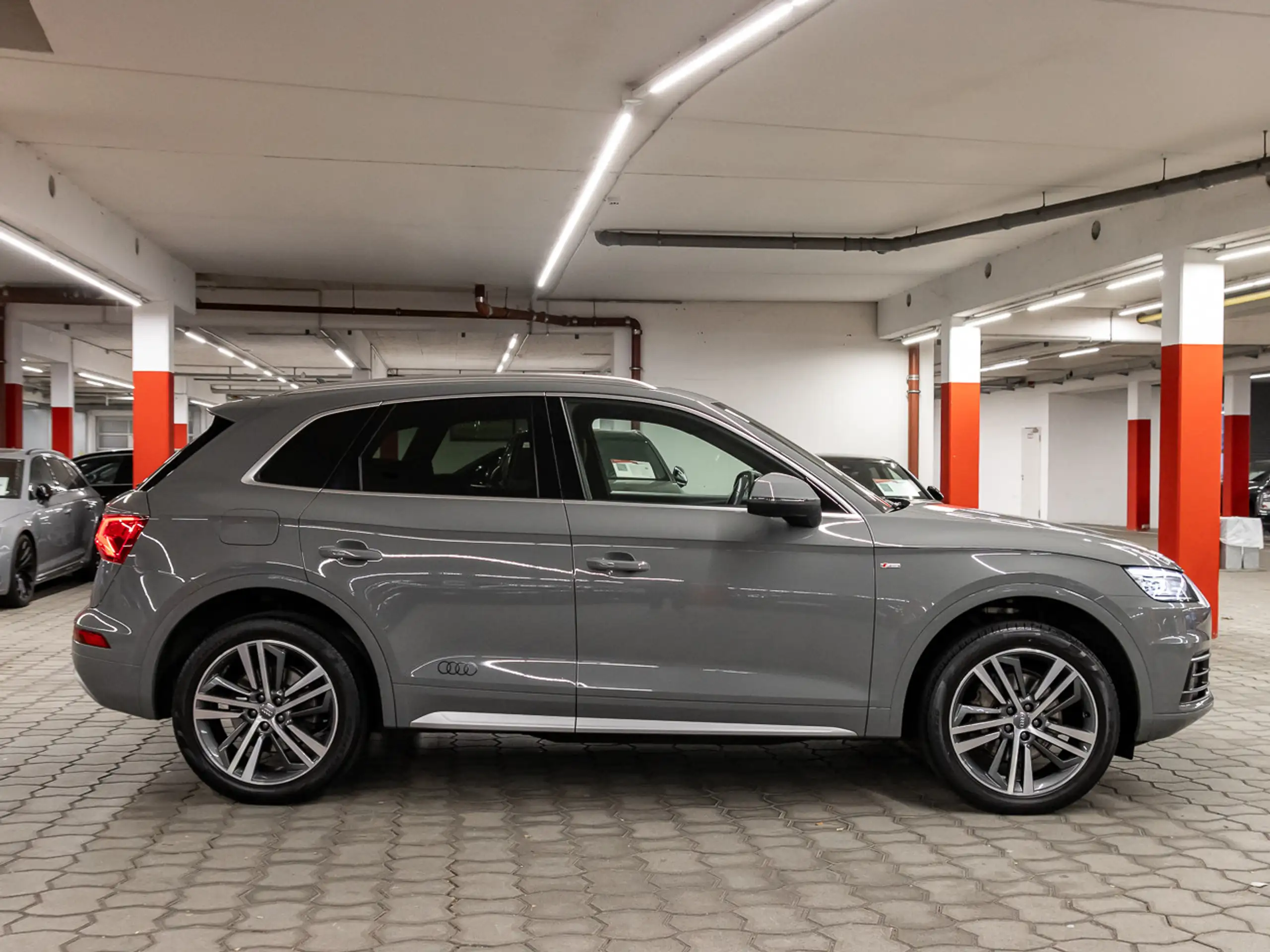 Audi - Q5