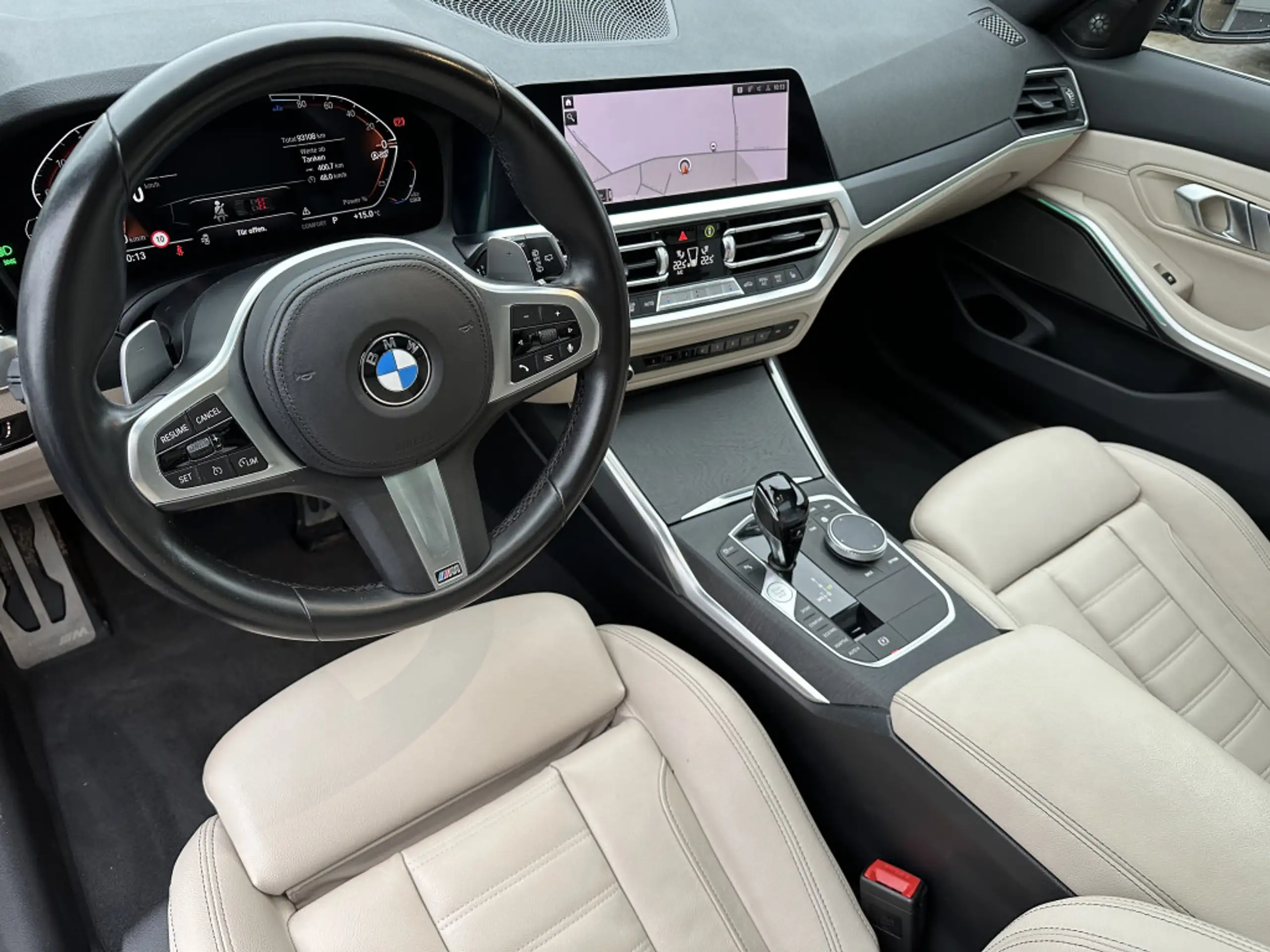 BMW - 320