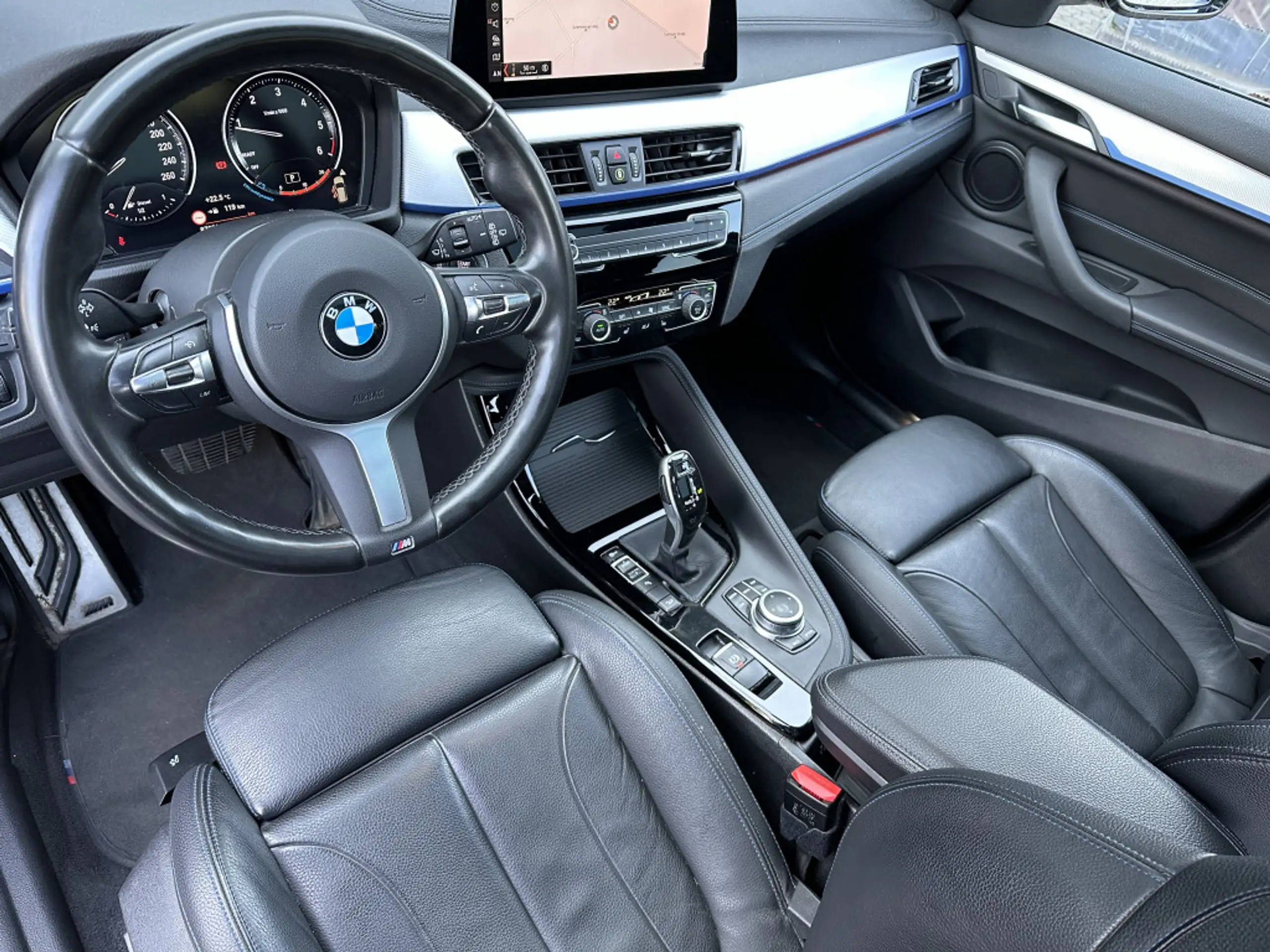 BMW - X1