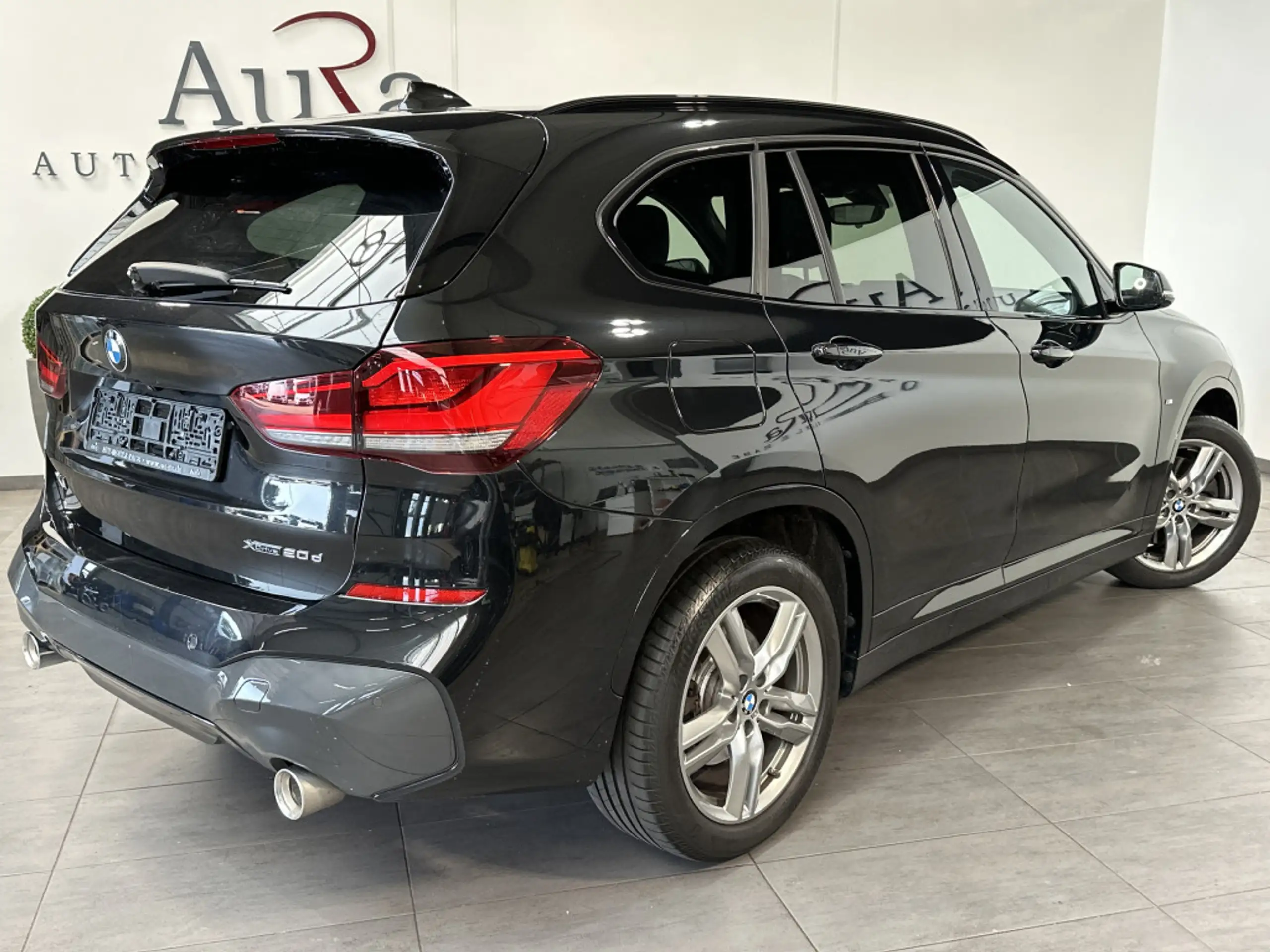 BMW - X1