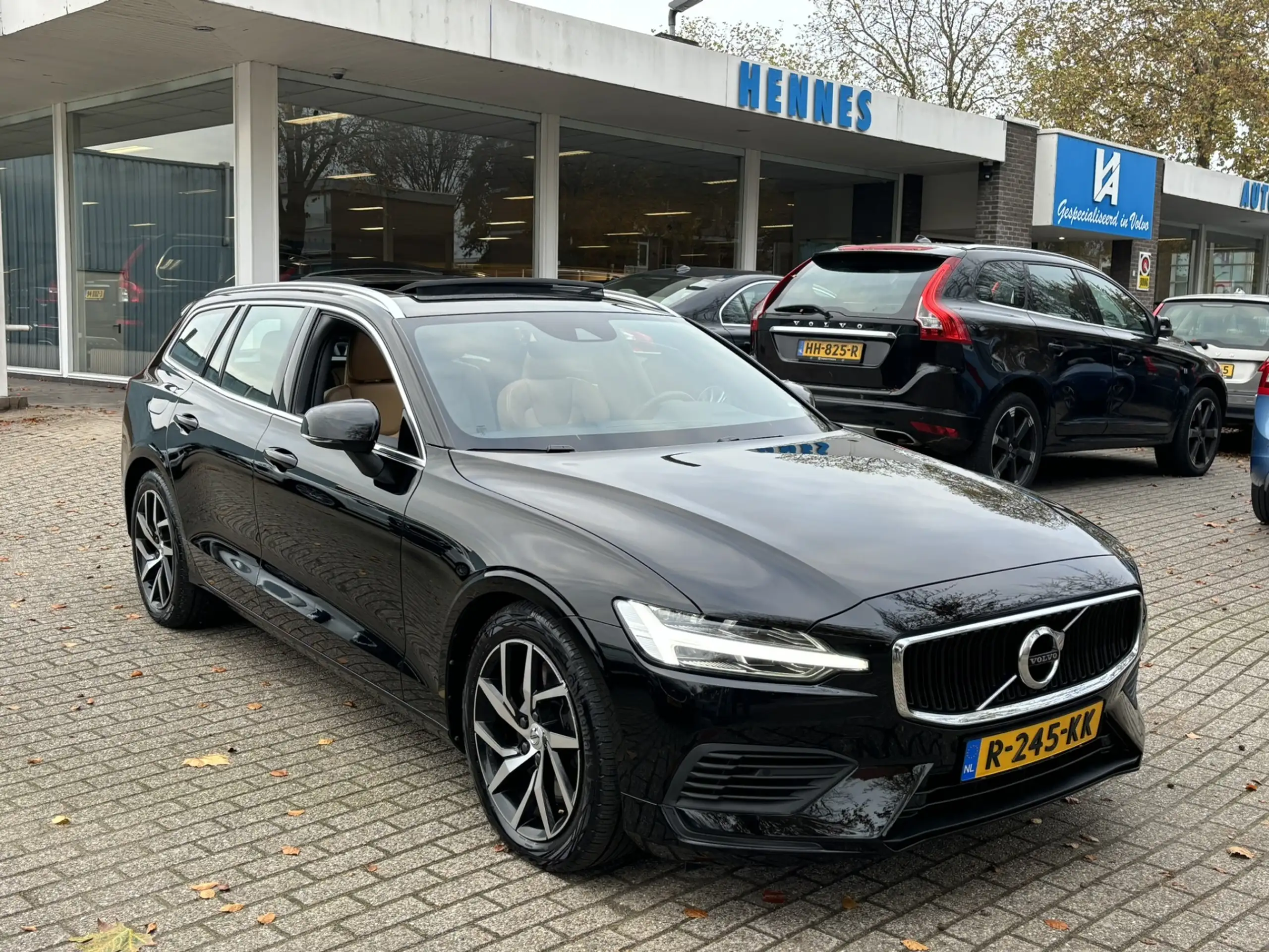 Volvo - V60