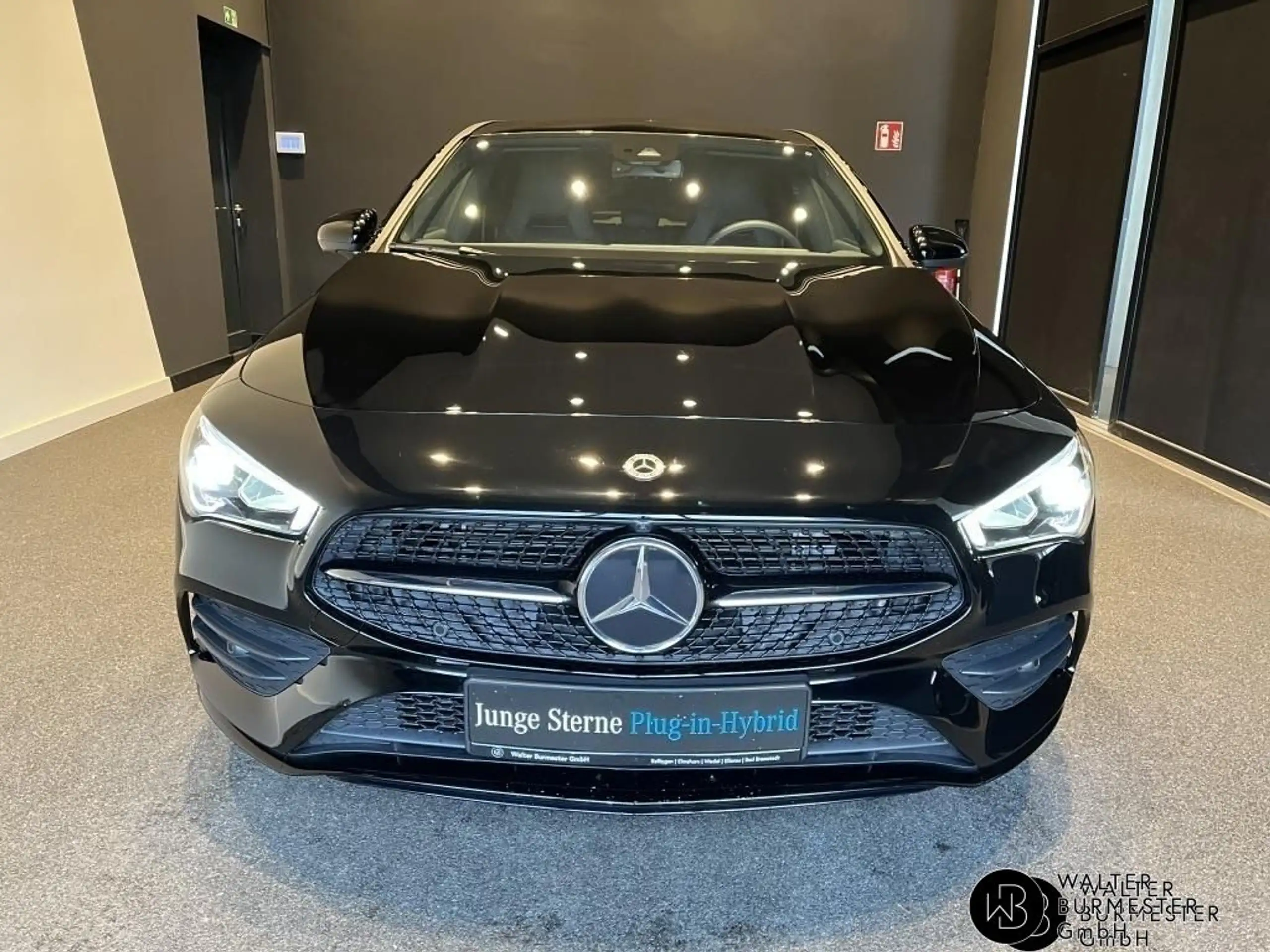 Mercedes-Benz - CLA 250