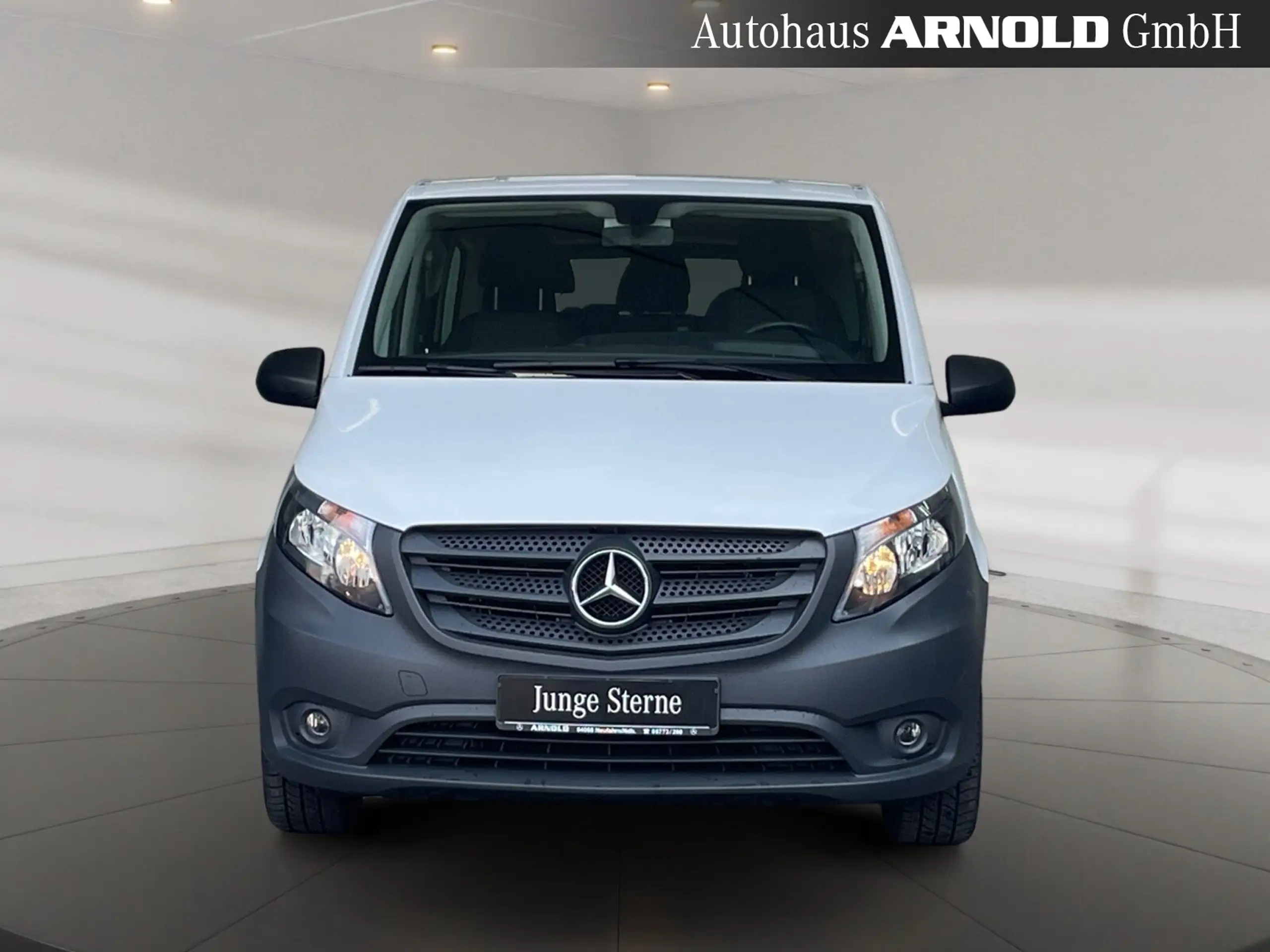 Mercedes-Benz - Vito