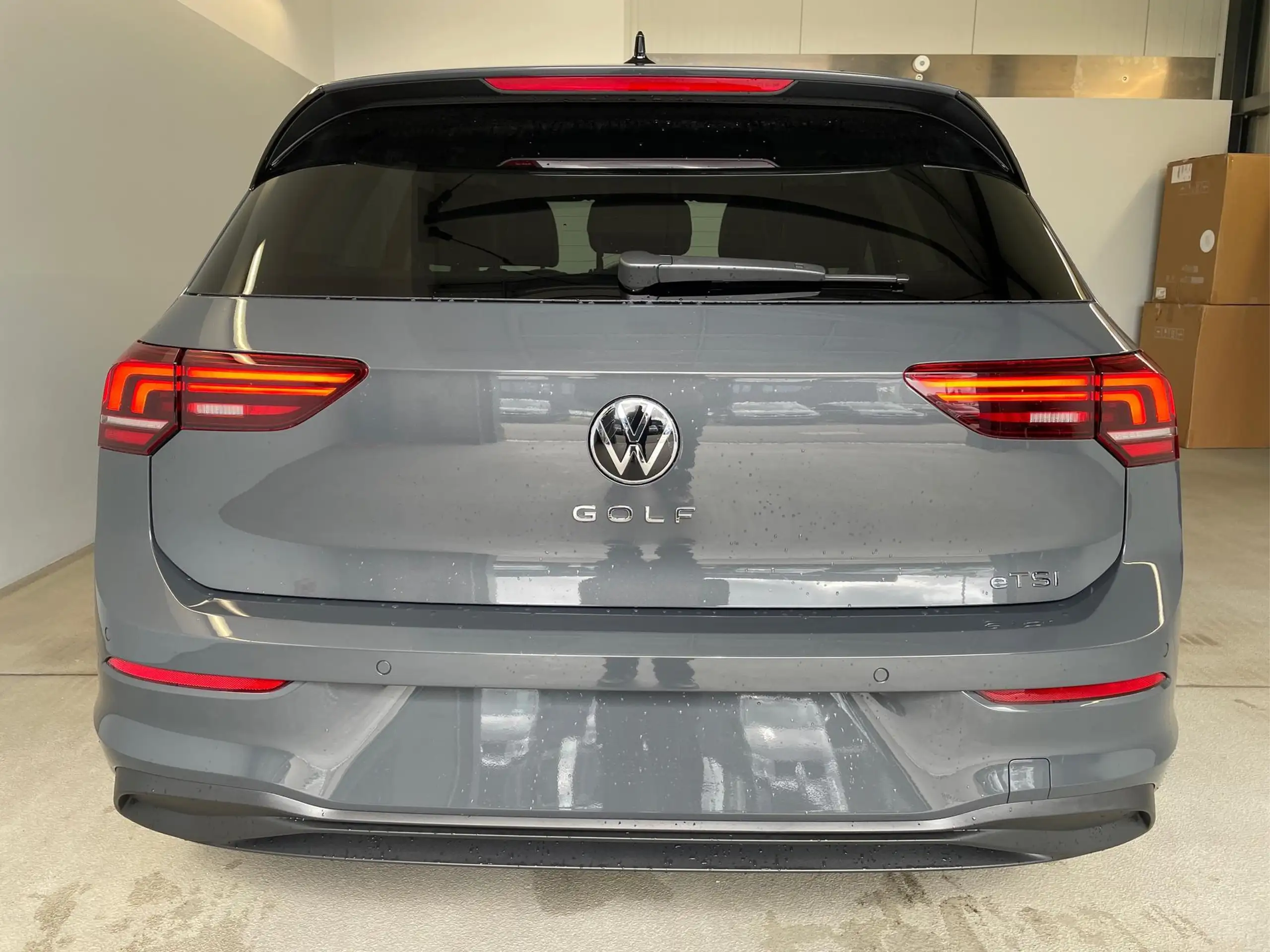 Volkswagen - Golf