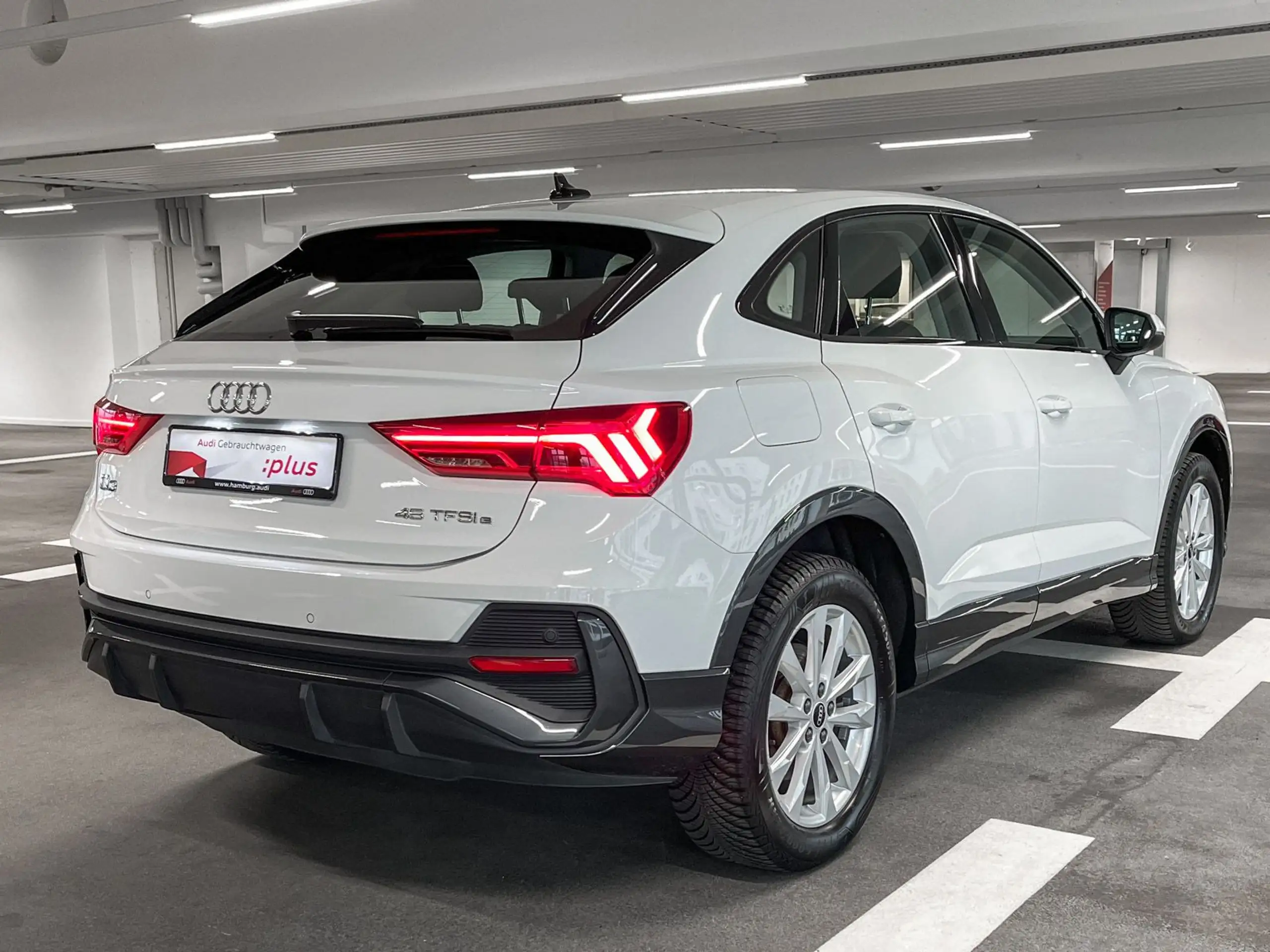 Audi - Q3