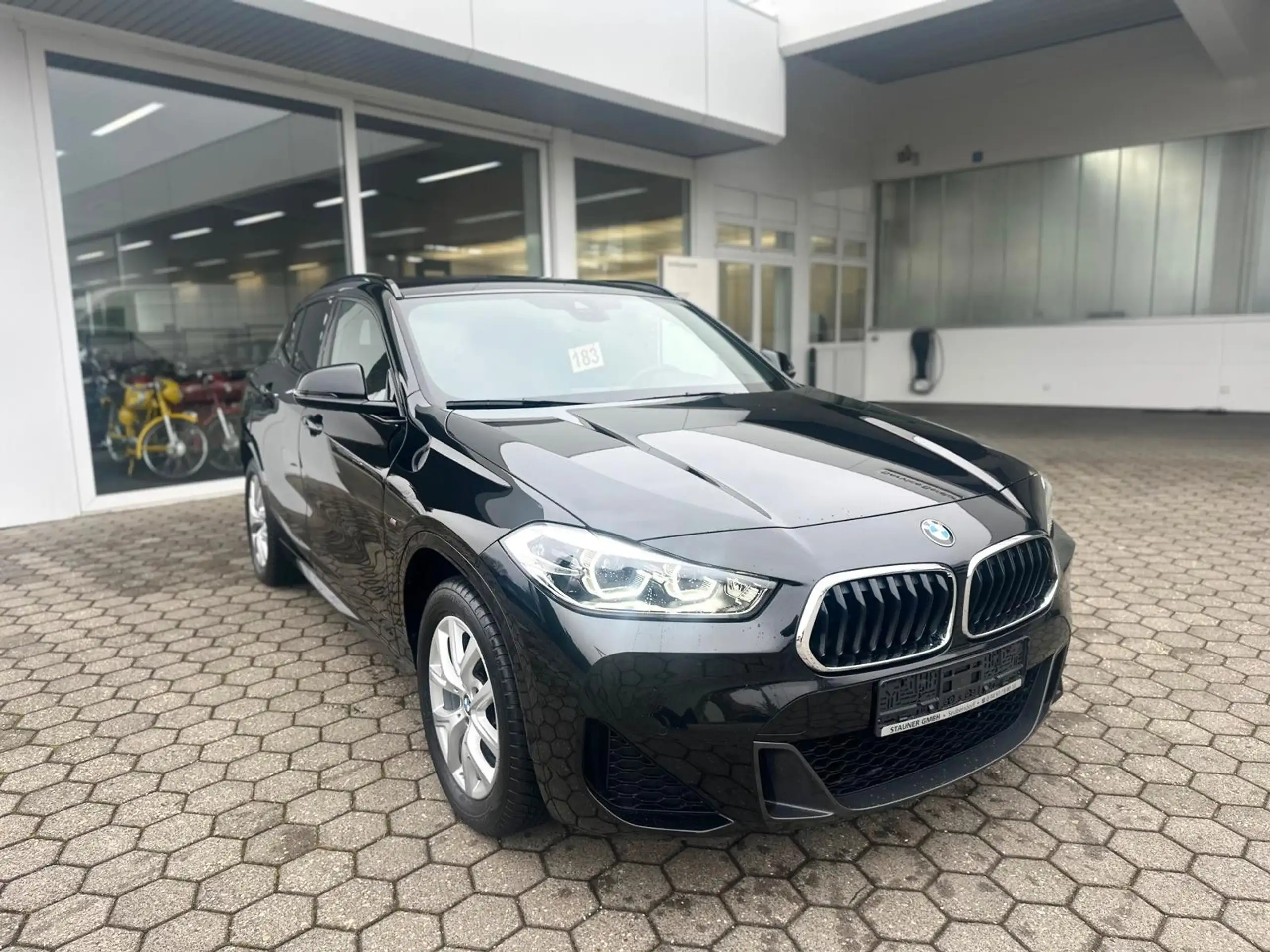 BMW - X2