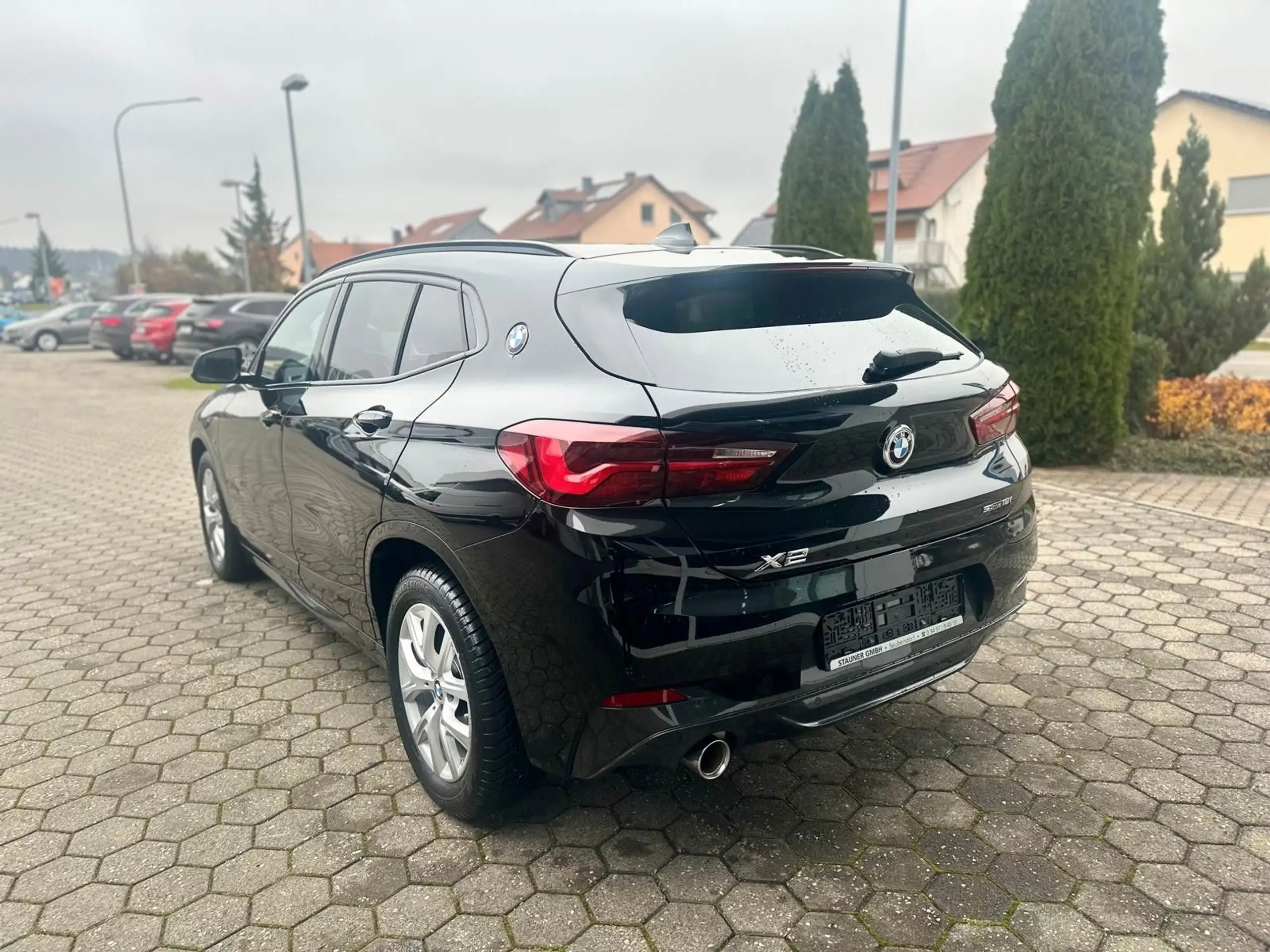 BMW - X2