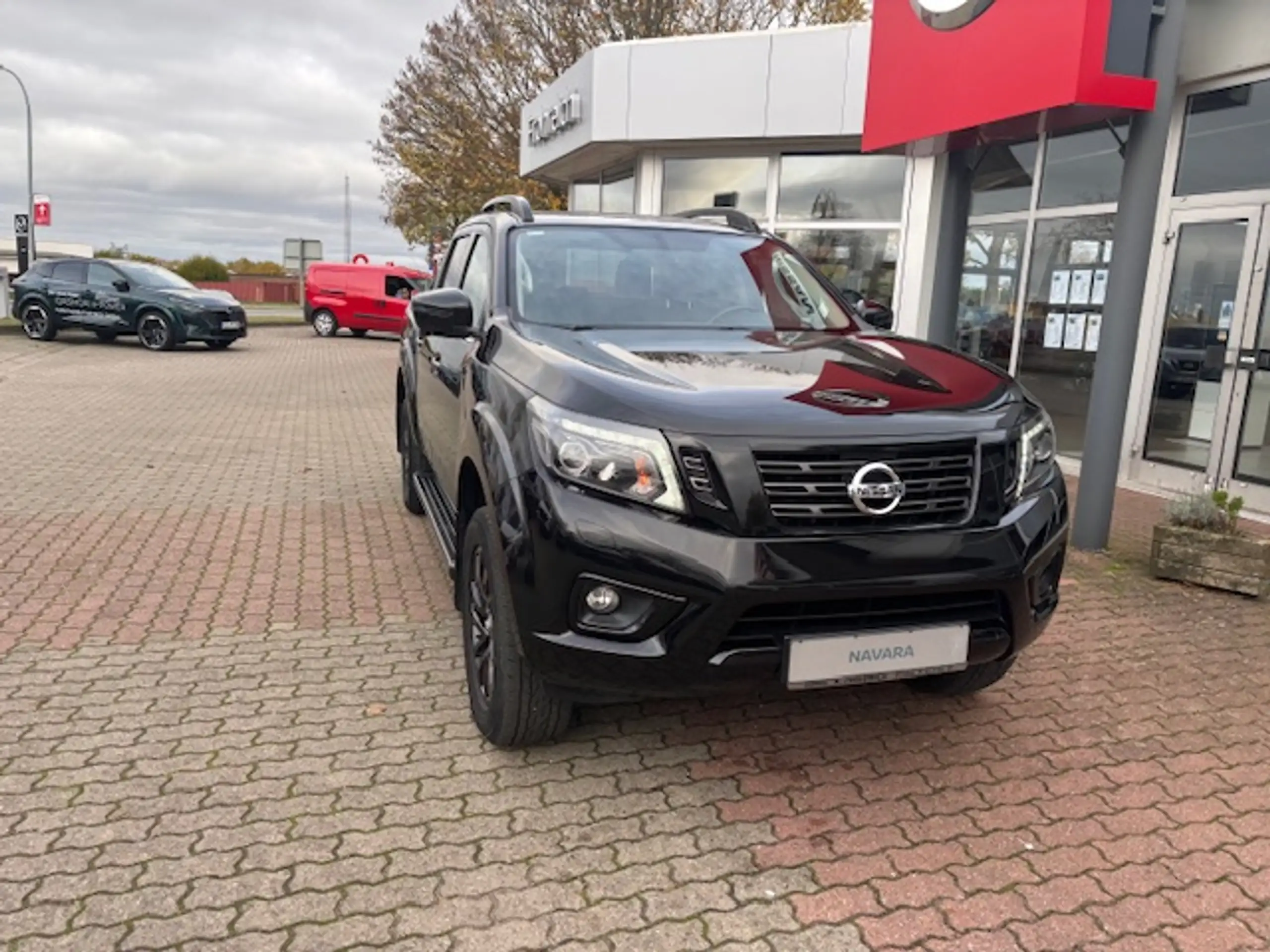 Nissan - Navara