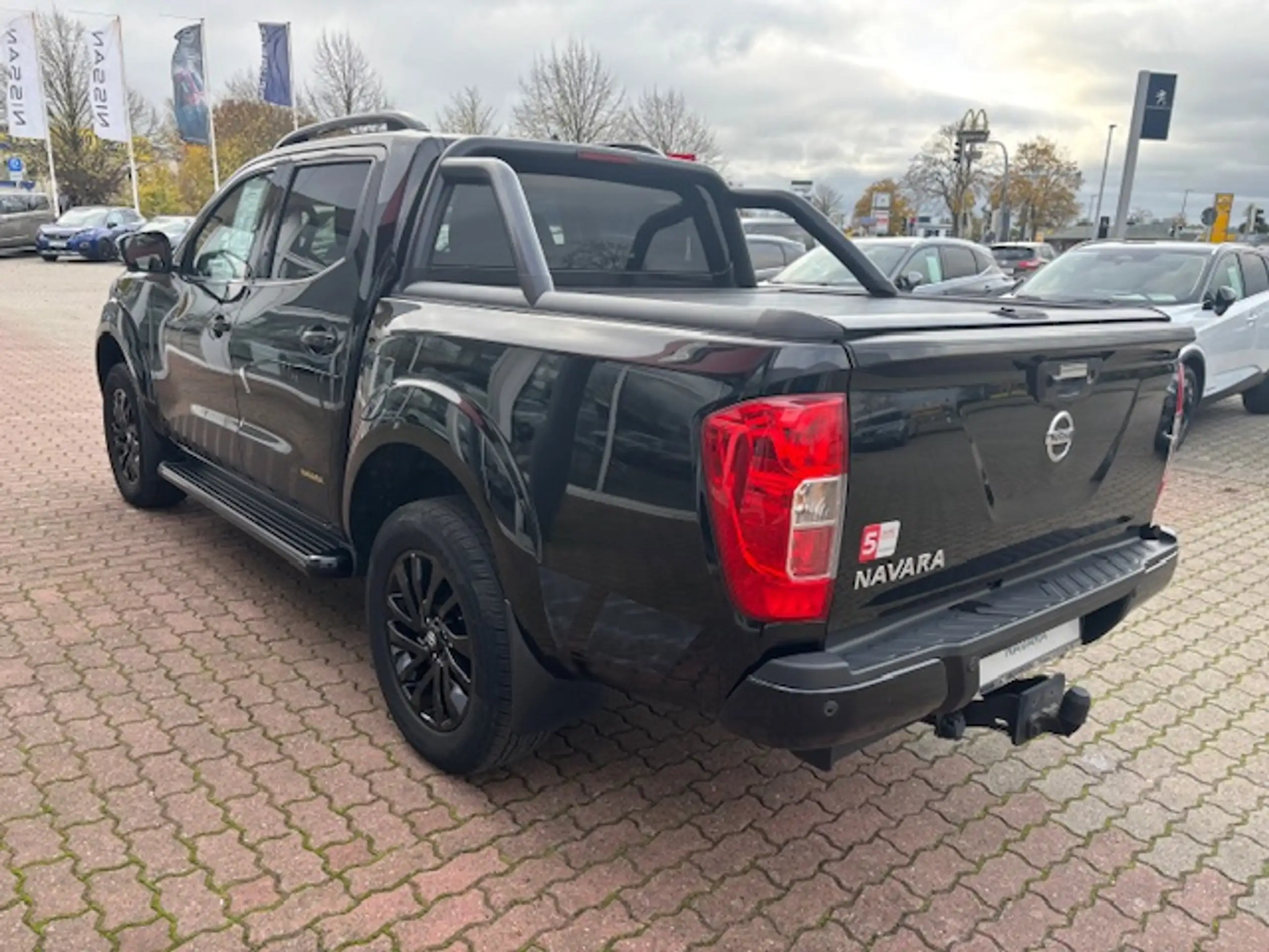 Nissan - Navara