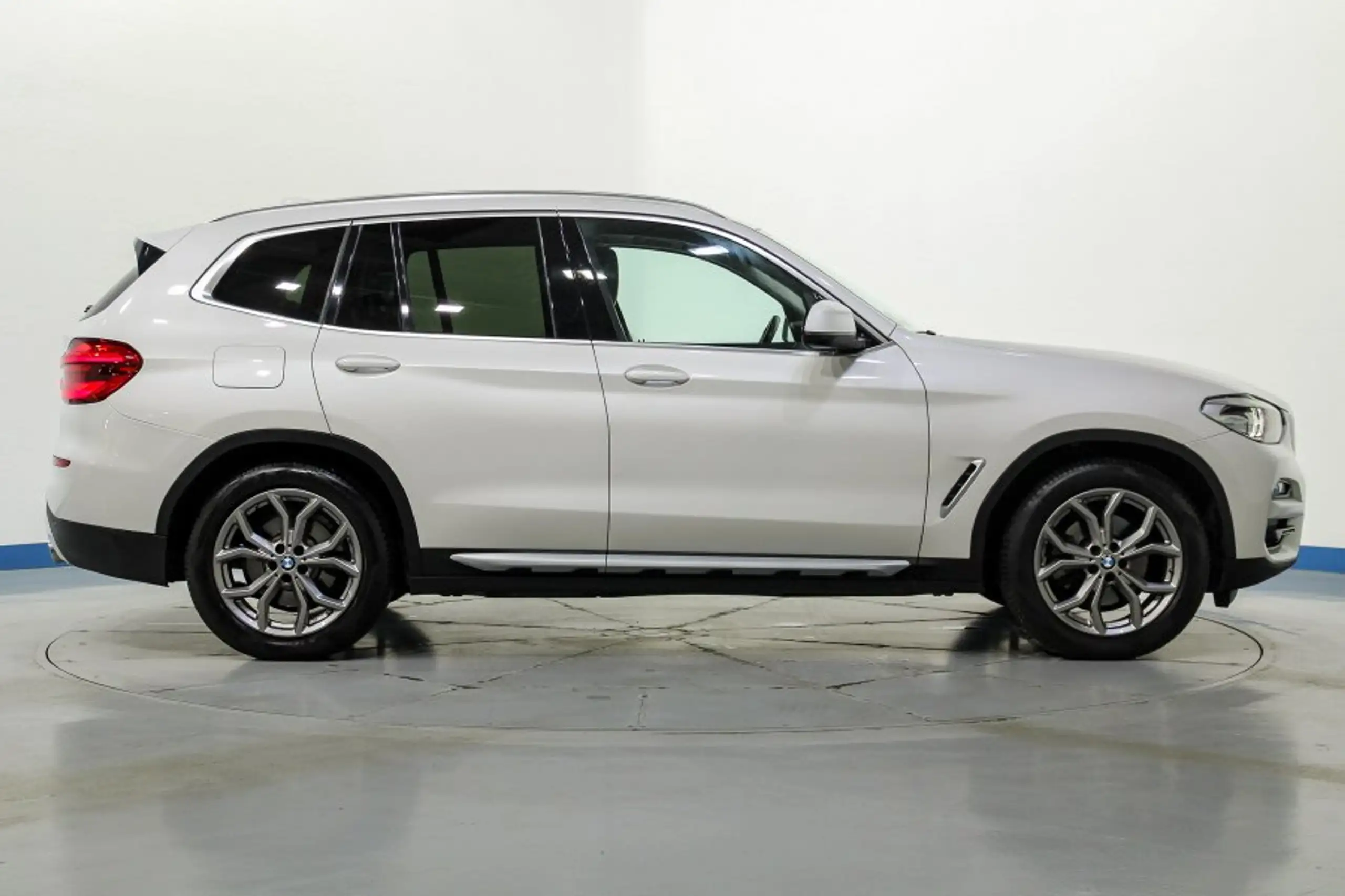 BMW - X3