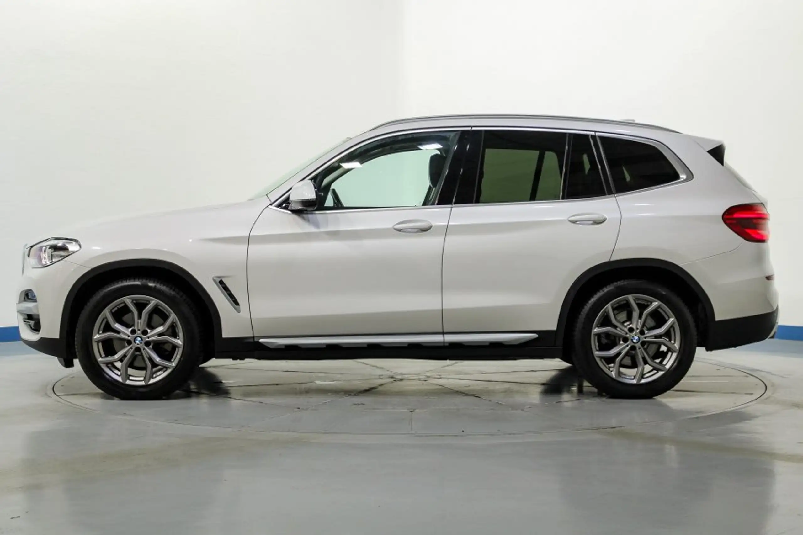 BMW - X3