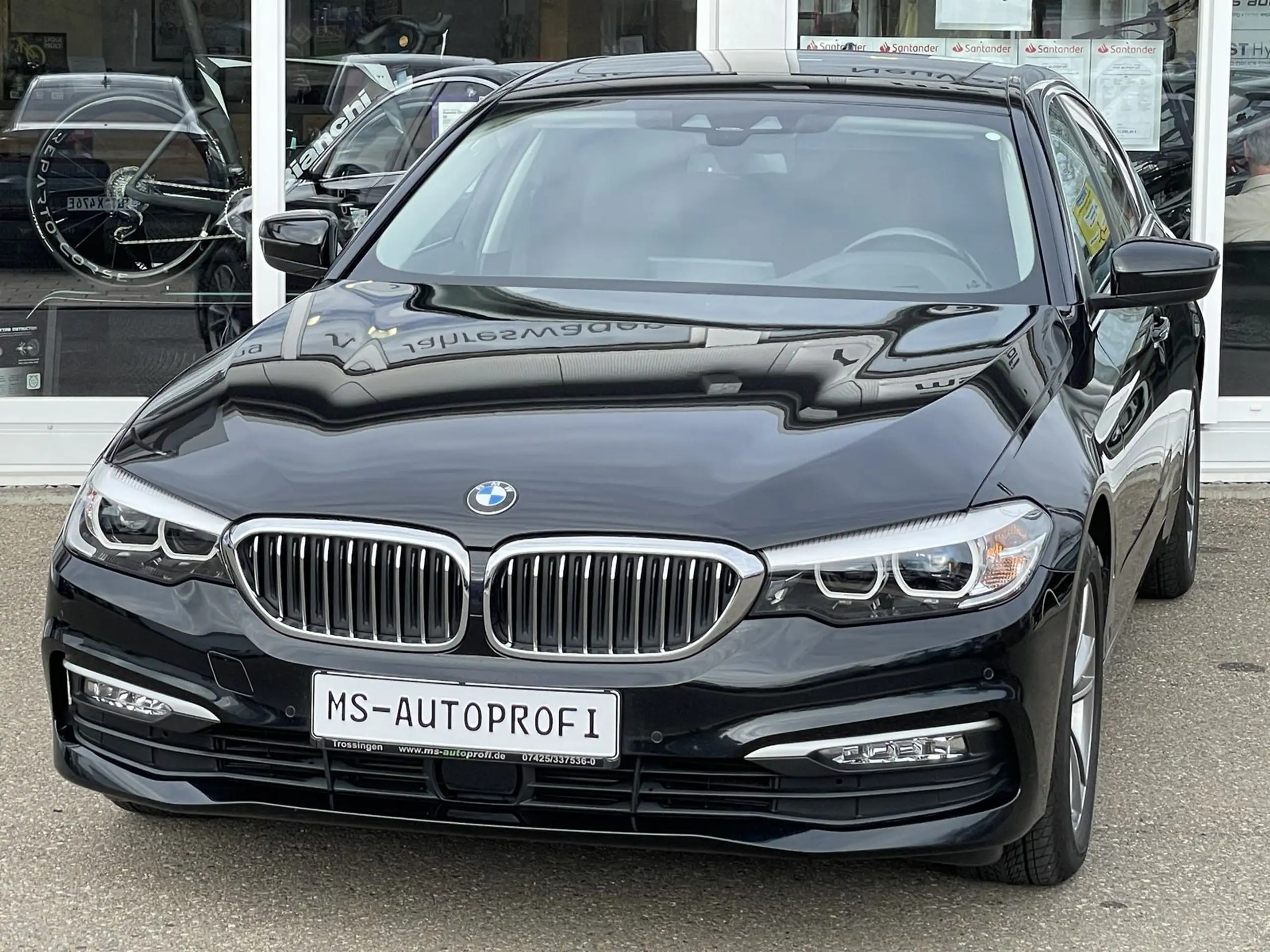 BMW - 530