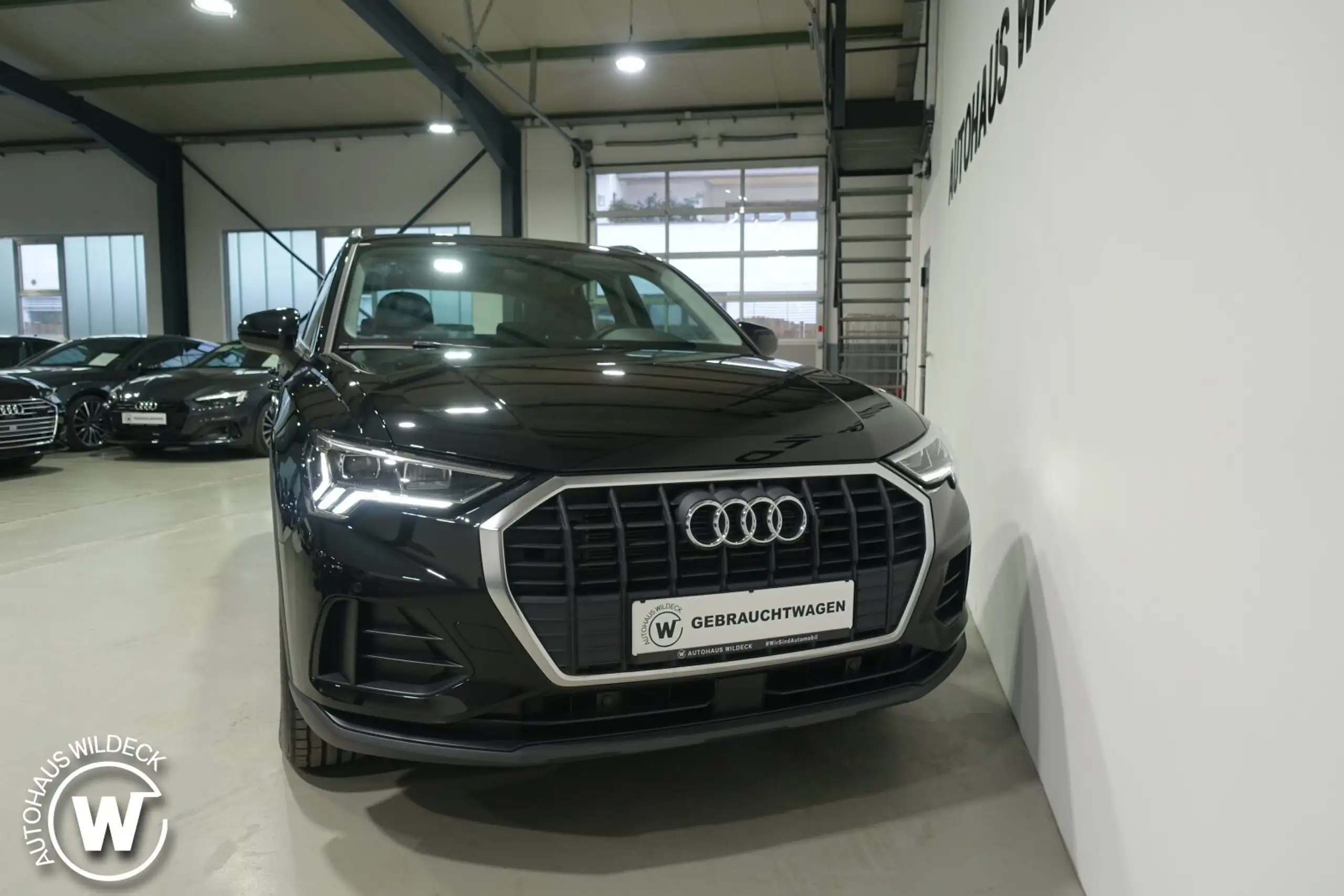 Audi - Q3