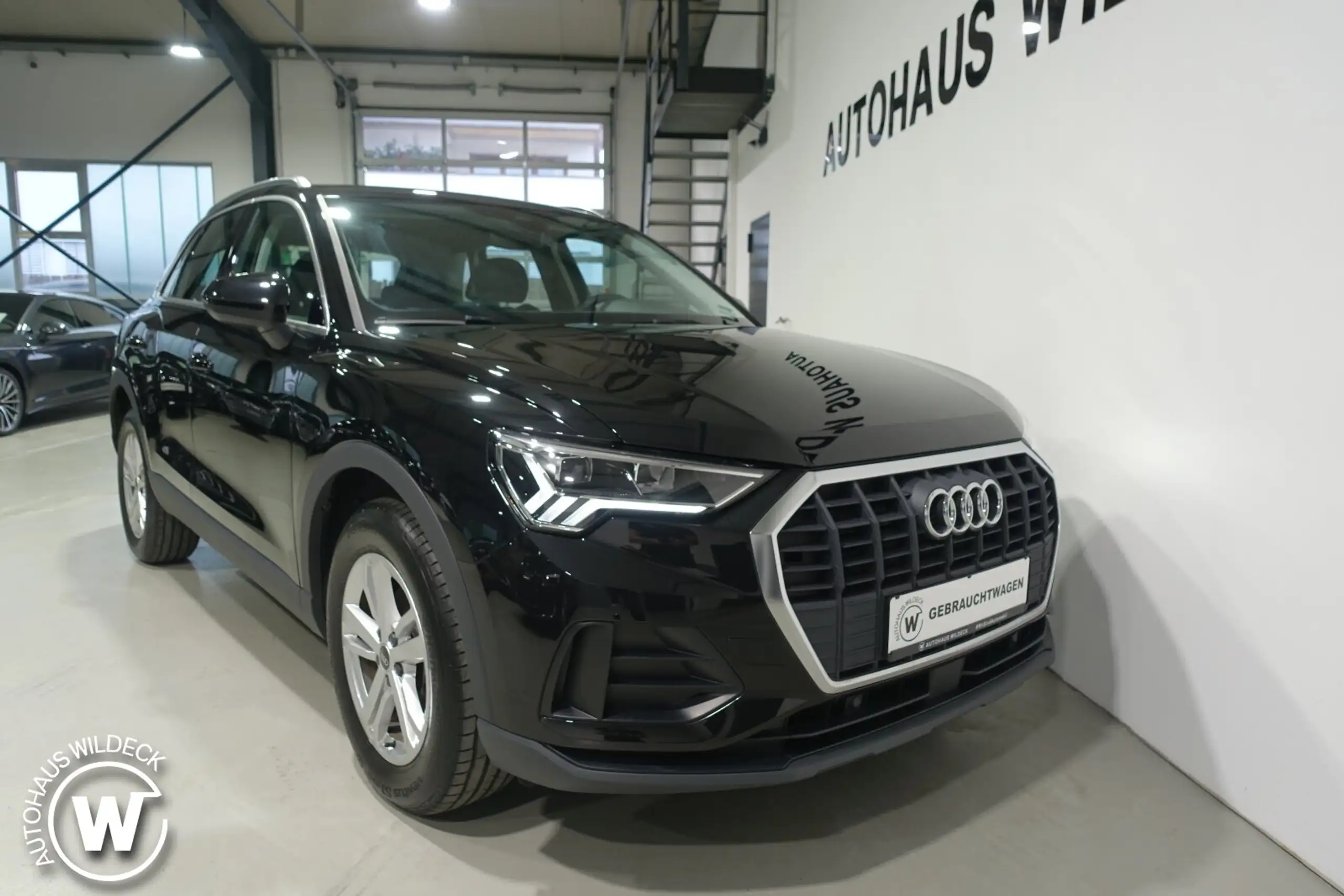 Audi - Q3