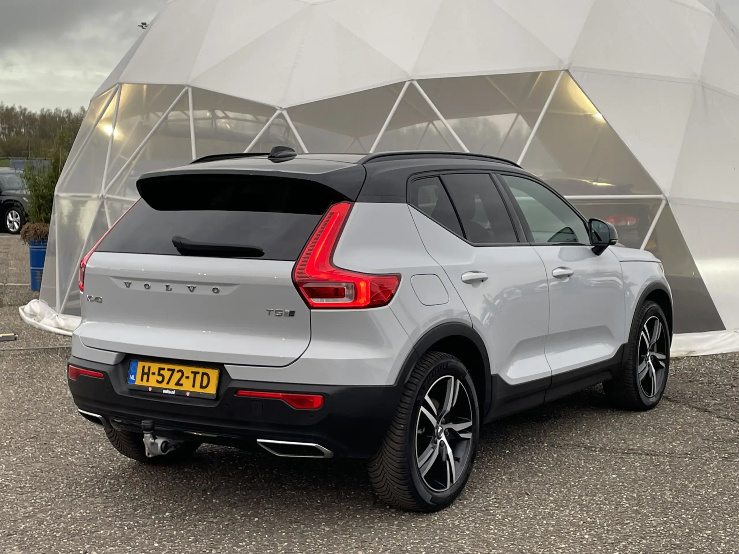 Volvo - XC40