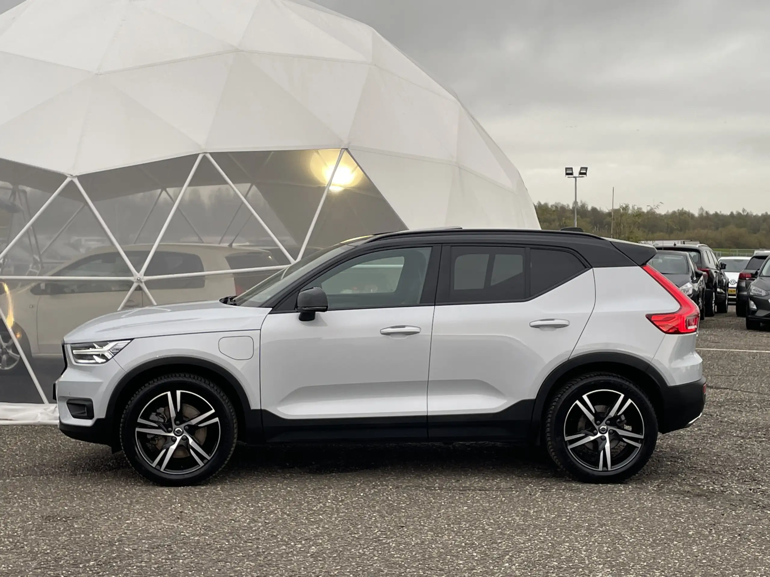 Volvo - XC40