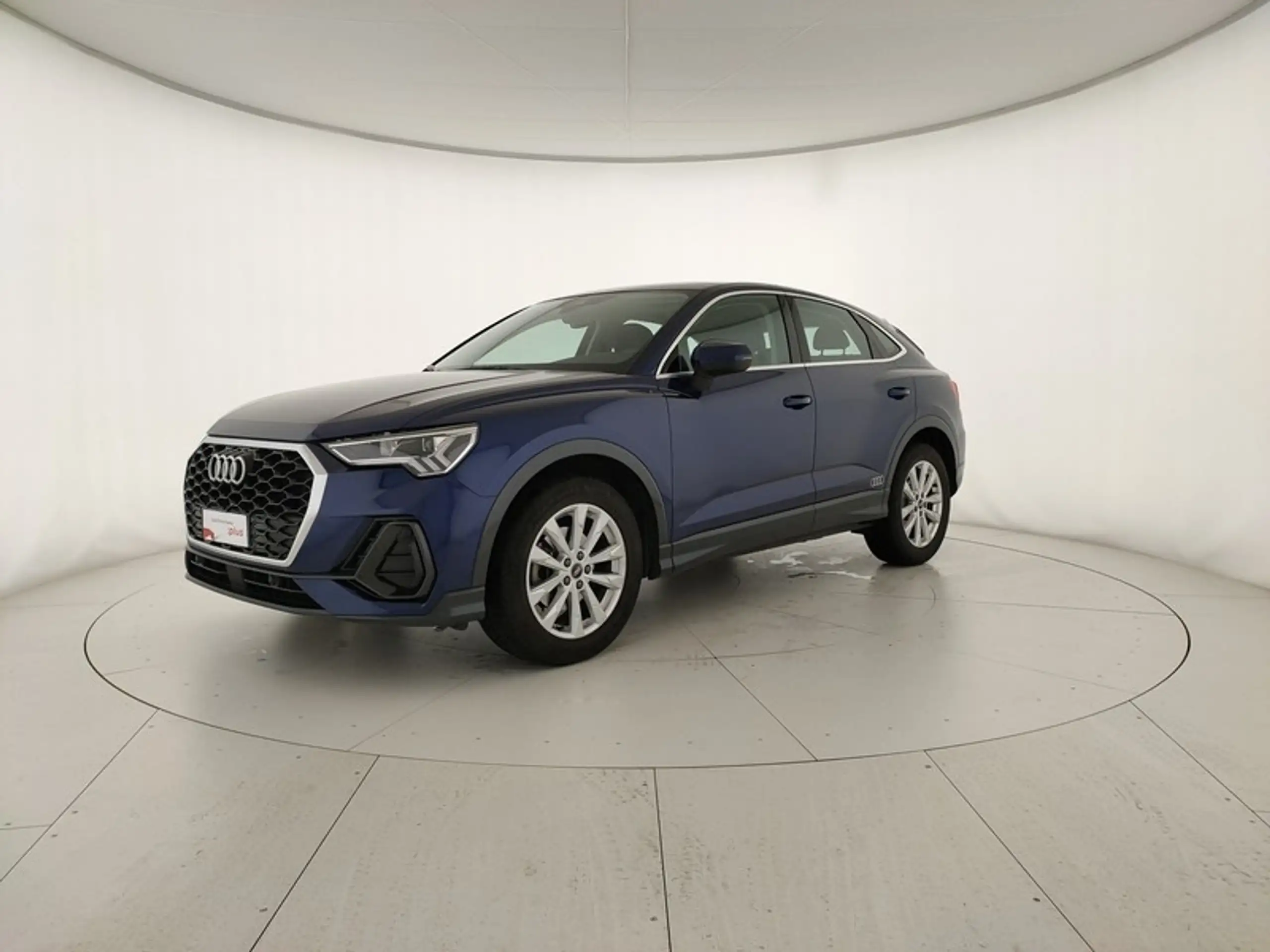 Audi - Q3