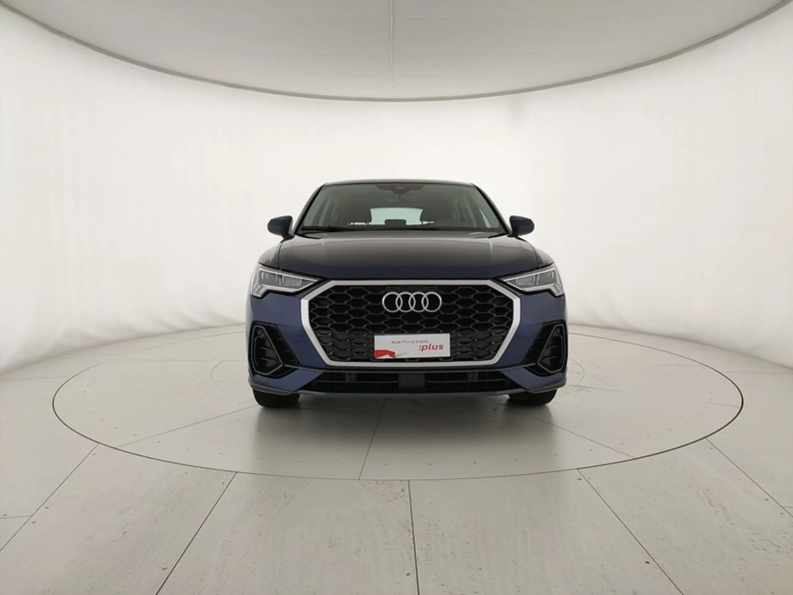 Audi - Q3