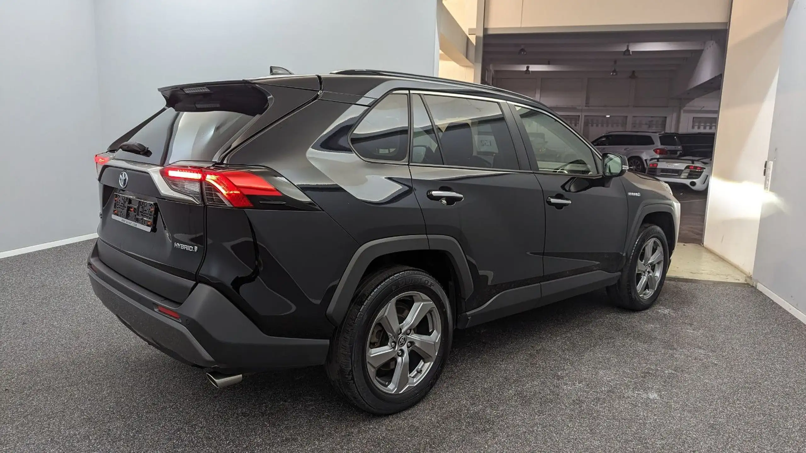 Toyota - RAV 4