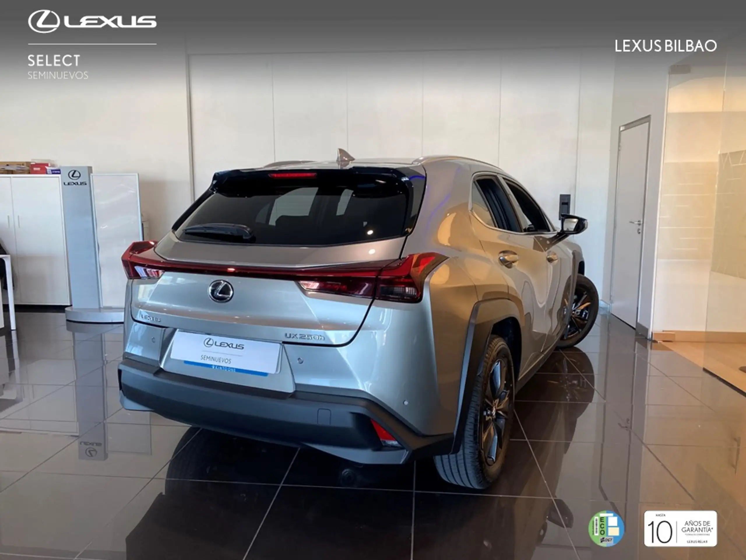 Lexus - UX 250h