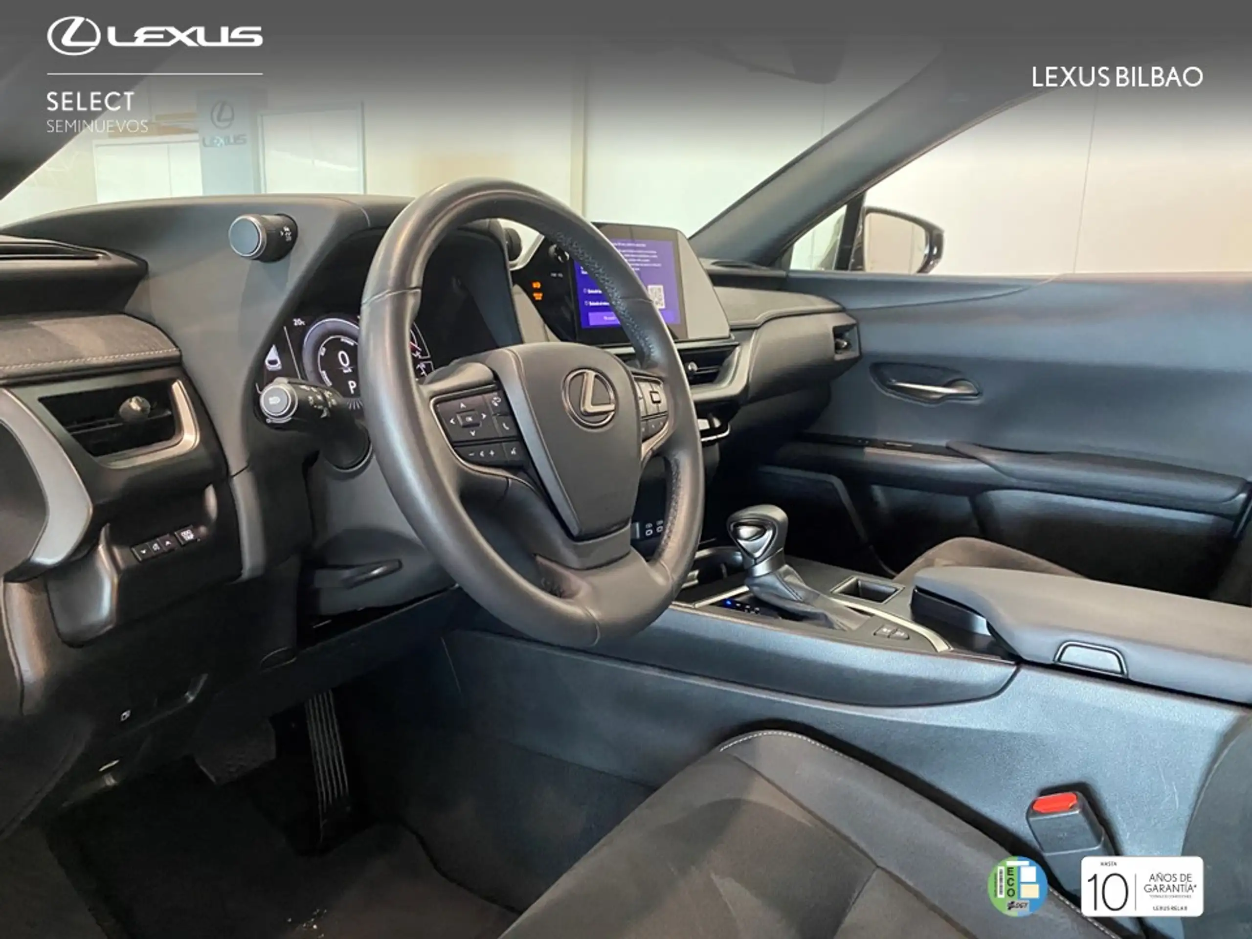 Lexus - UX 250h