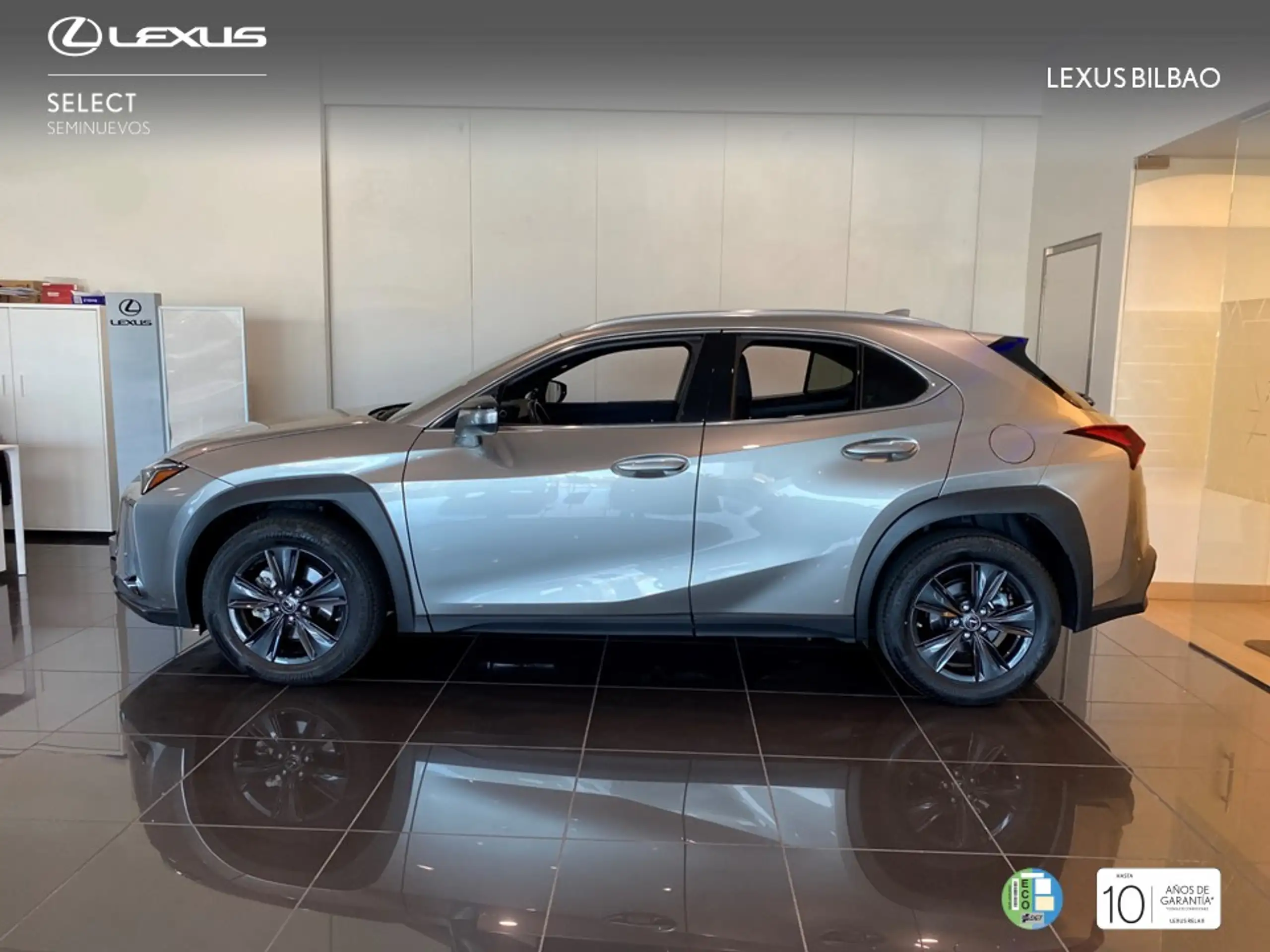 Lexus - UX 250h