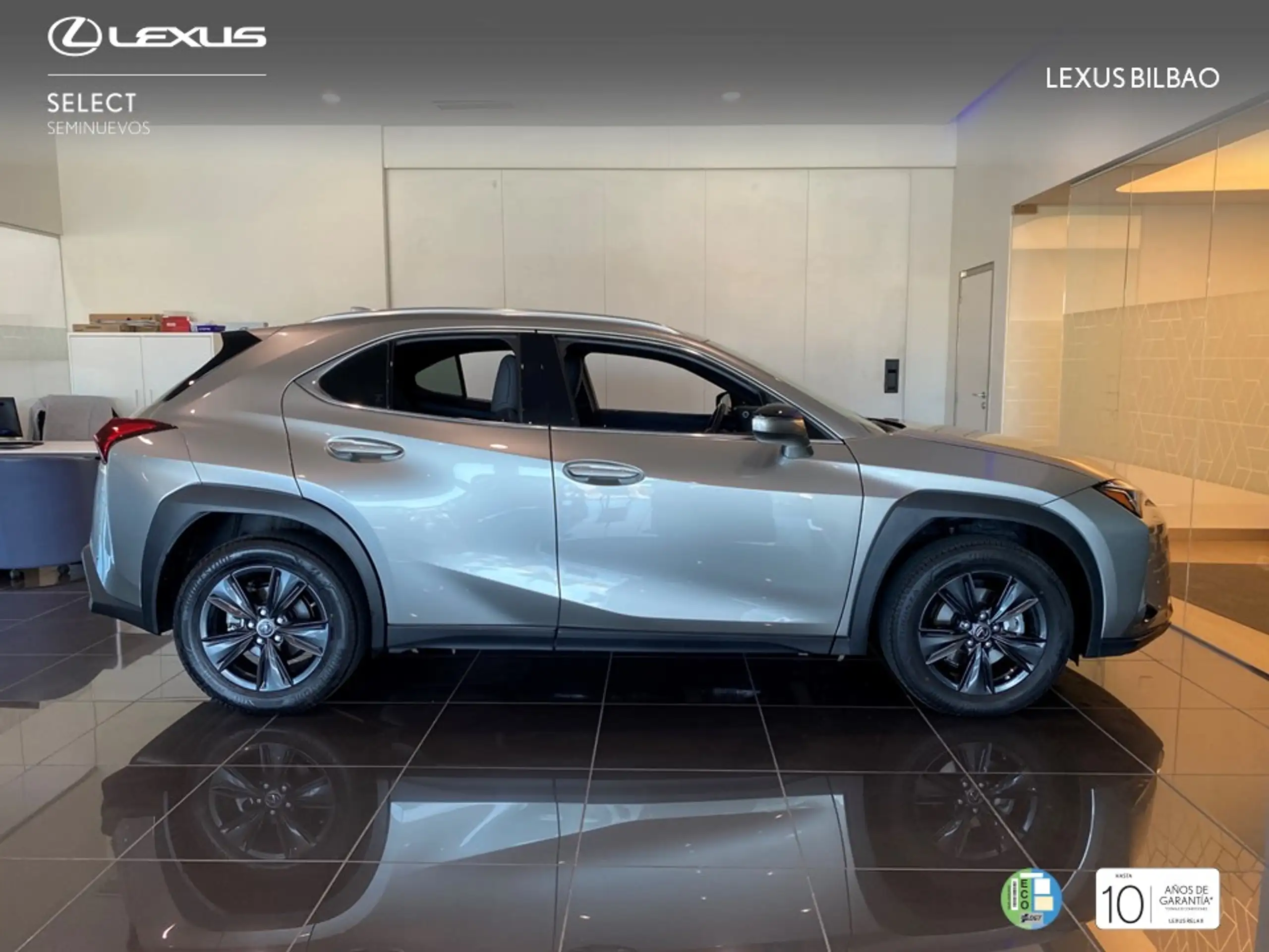 Lexus - UX 250h