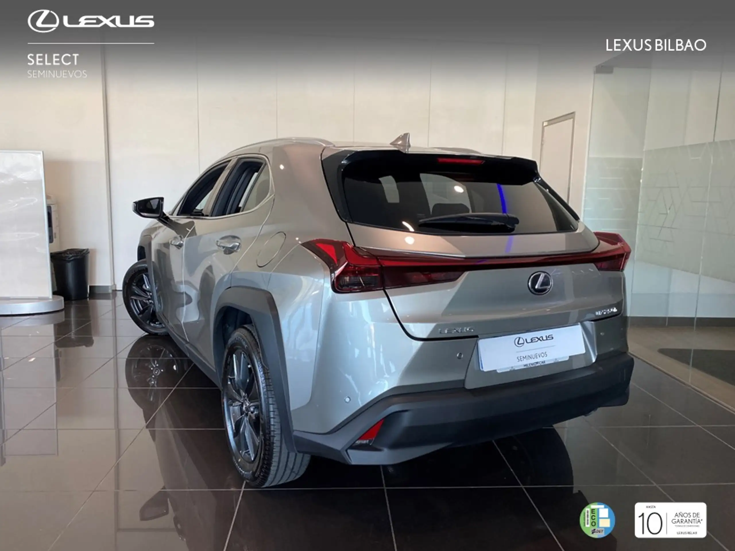 Lexus - UX 250h