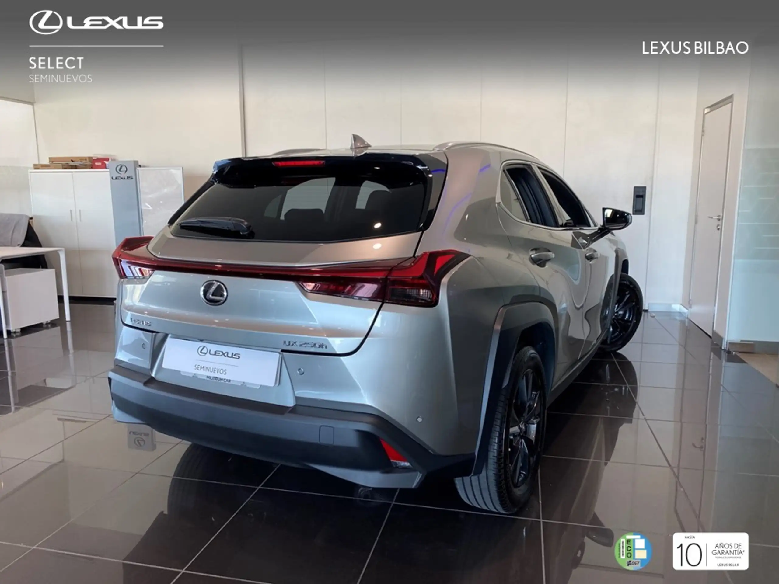 Lexus - UX 250h