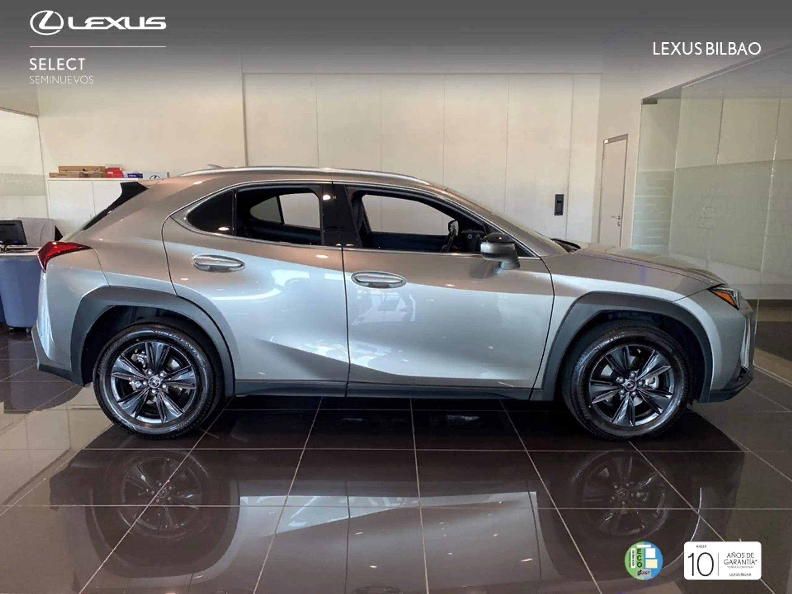 Lexus - UX 250h