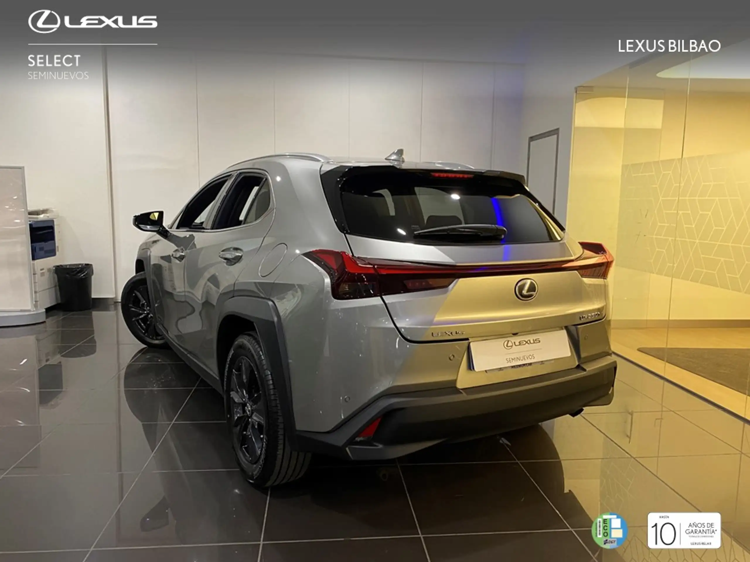 Lexus - UX 250h