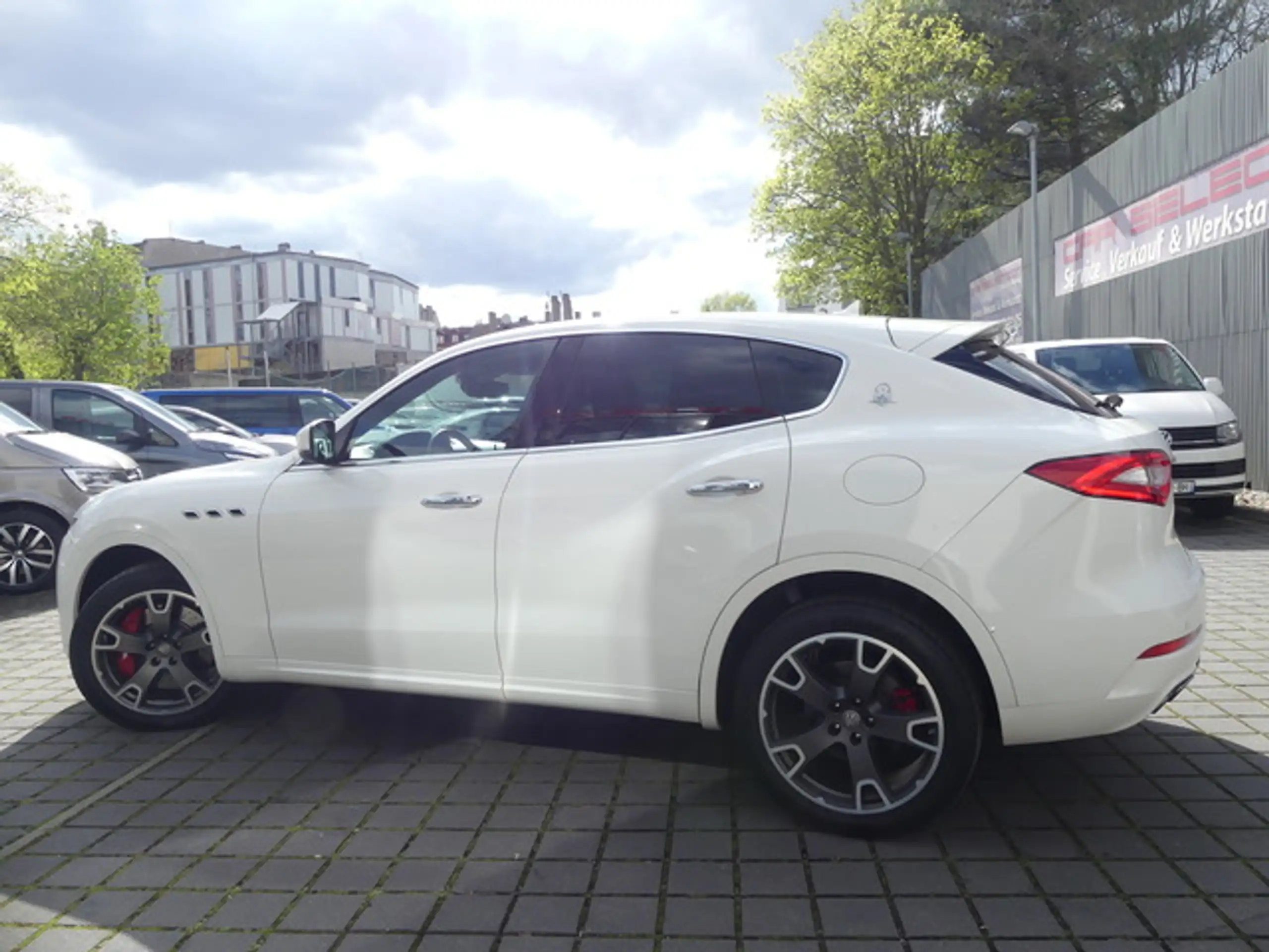 Maserati - Levante