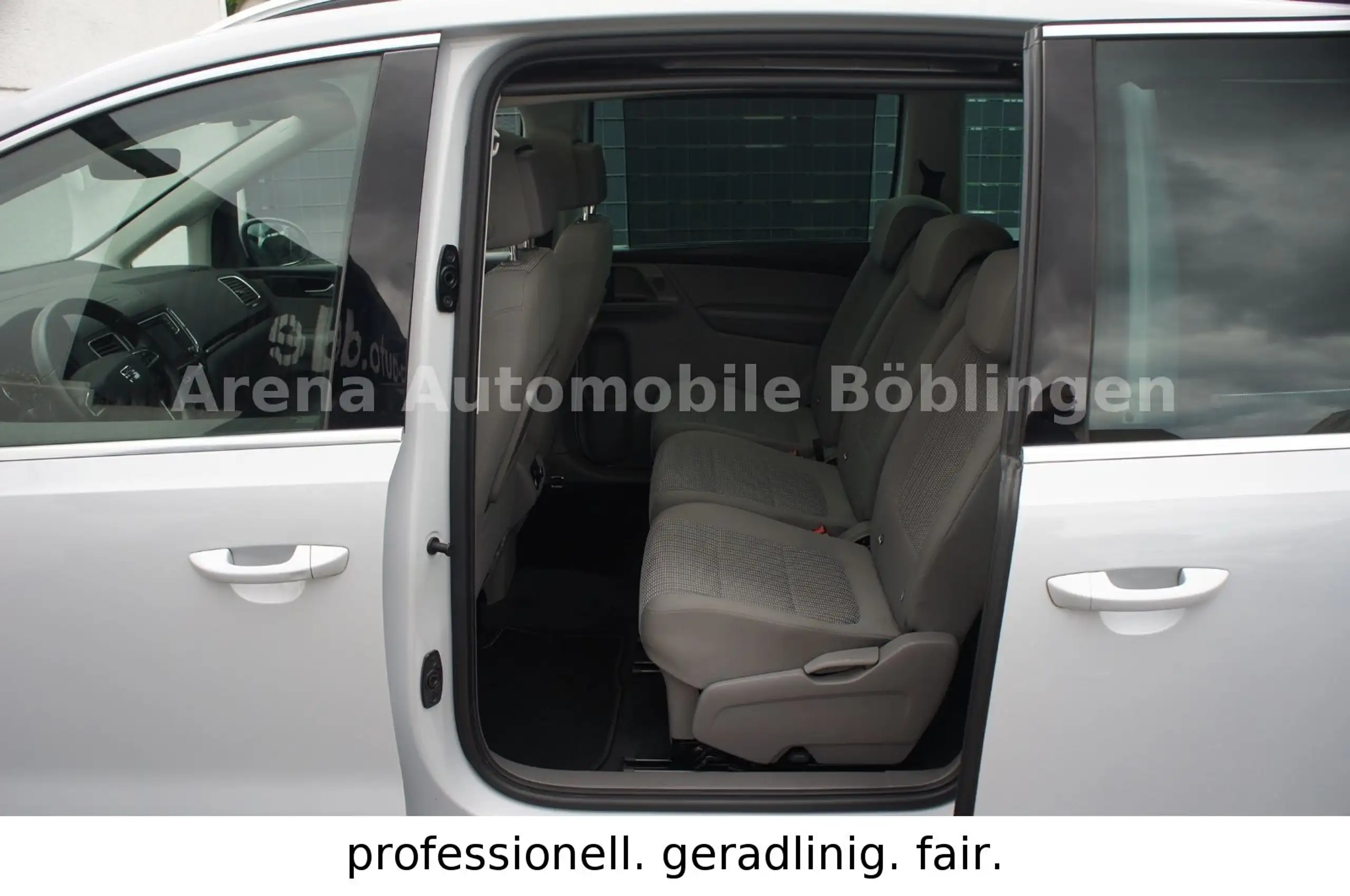 SEAT - Alhambra